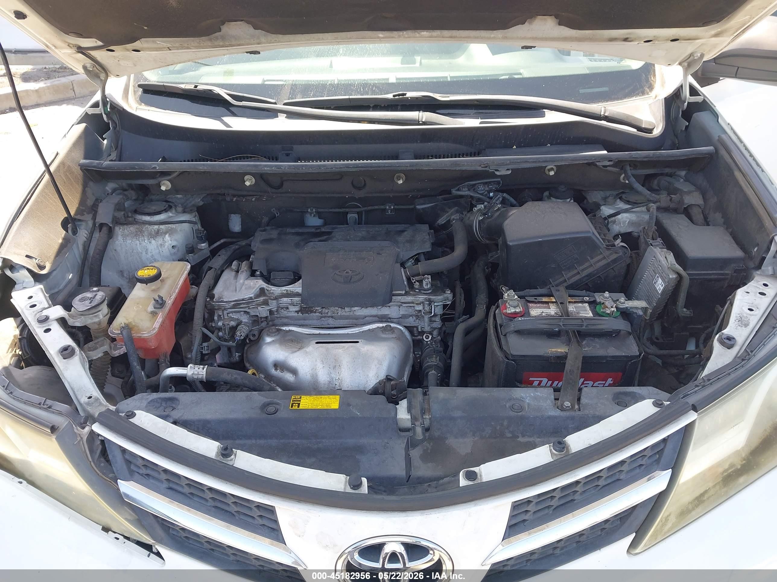 2014 Toyota Rav4 Le White vin: 2T3ZFREV3EW083831