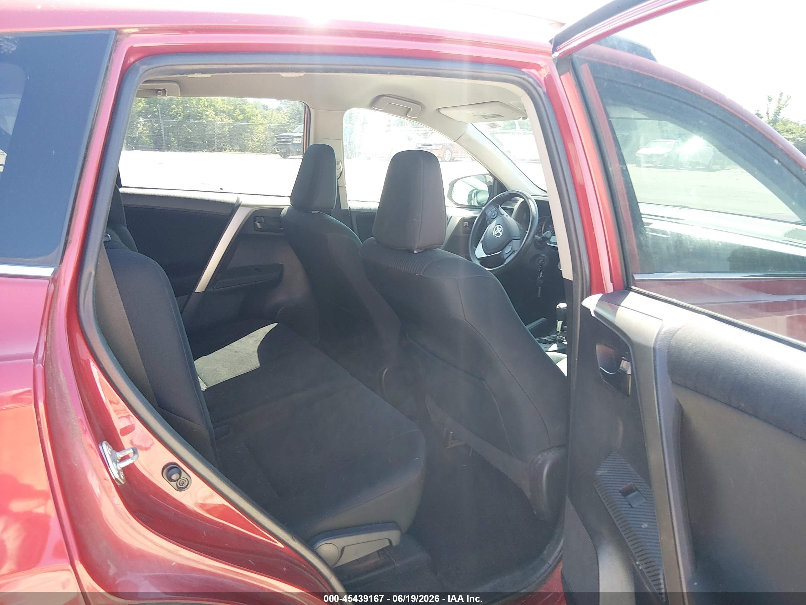 2014 Toyota Rav4 Le Red vin: 2T3ZFREV3EW090942