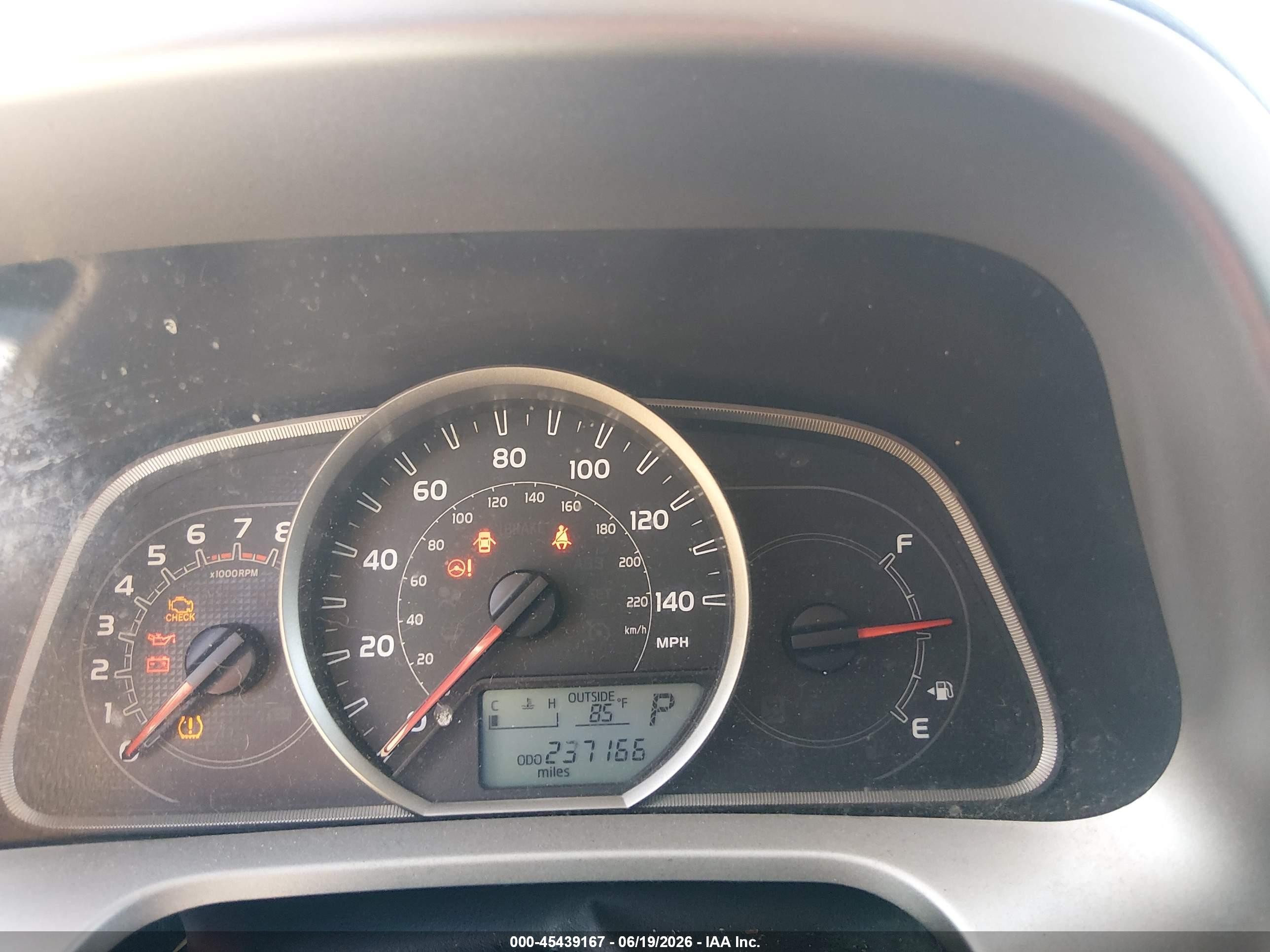 2014 Toyota Rav4 Le Red vin: 2T3ZFREV3EW090942