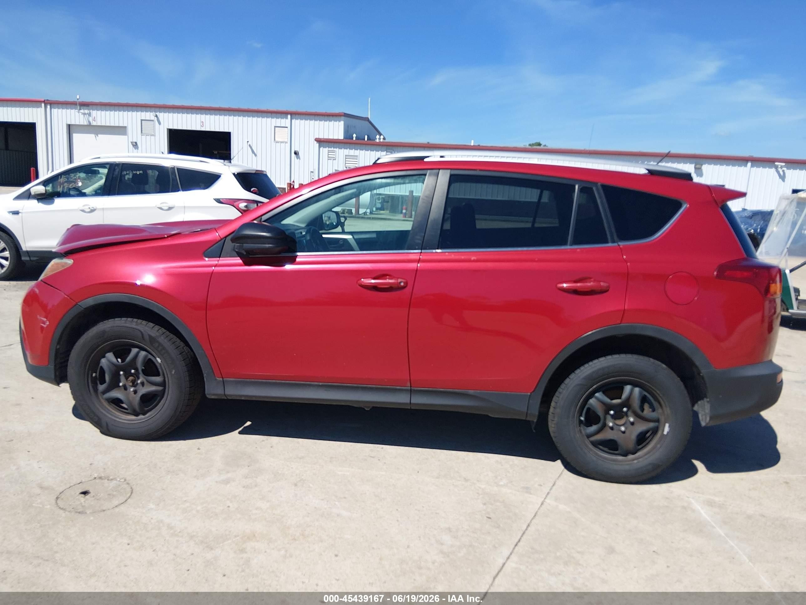 2014 Toyota Rav4 Le Red vin: 2T3ZFREV3EW090942