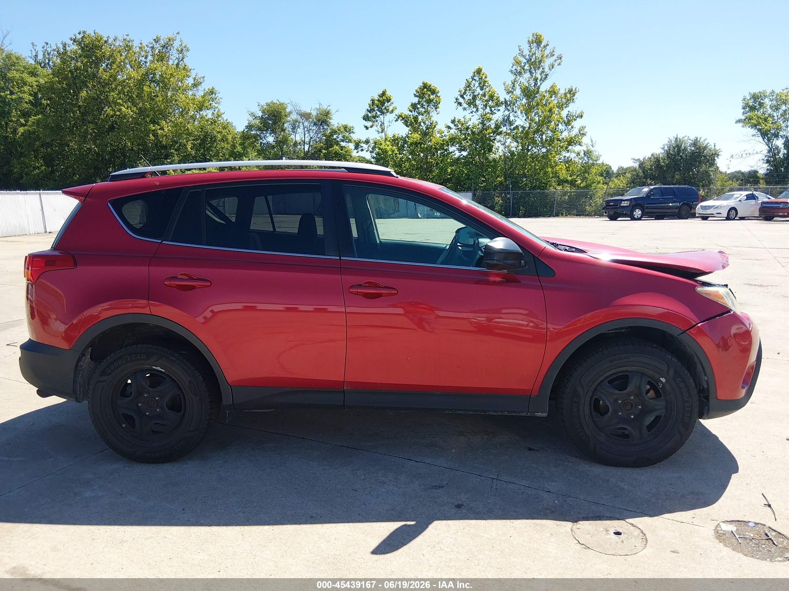 2014 Toyota Rav4 Le Red vin: 2T3ZFREV3EW090942