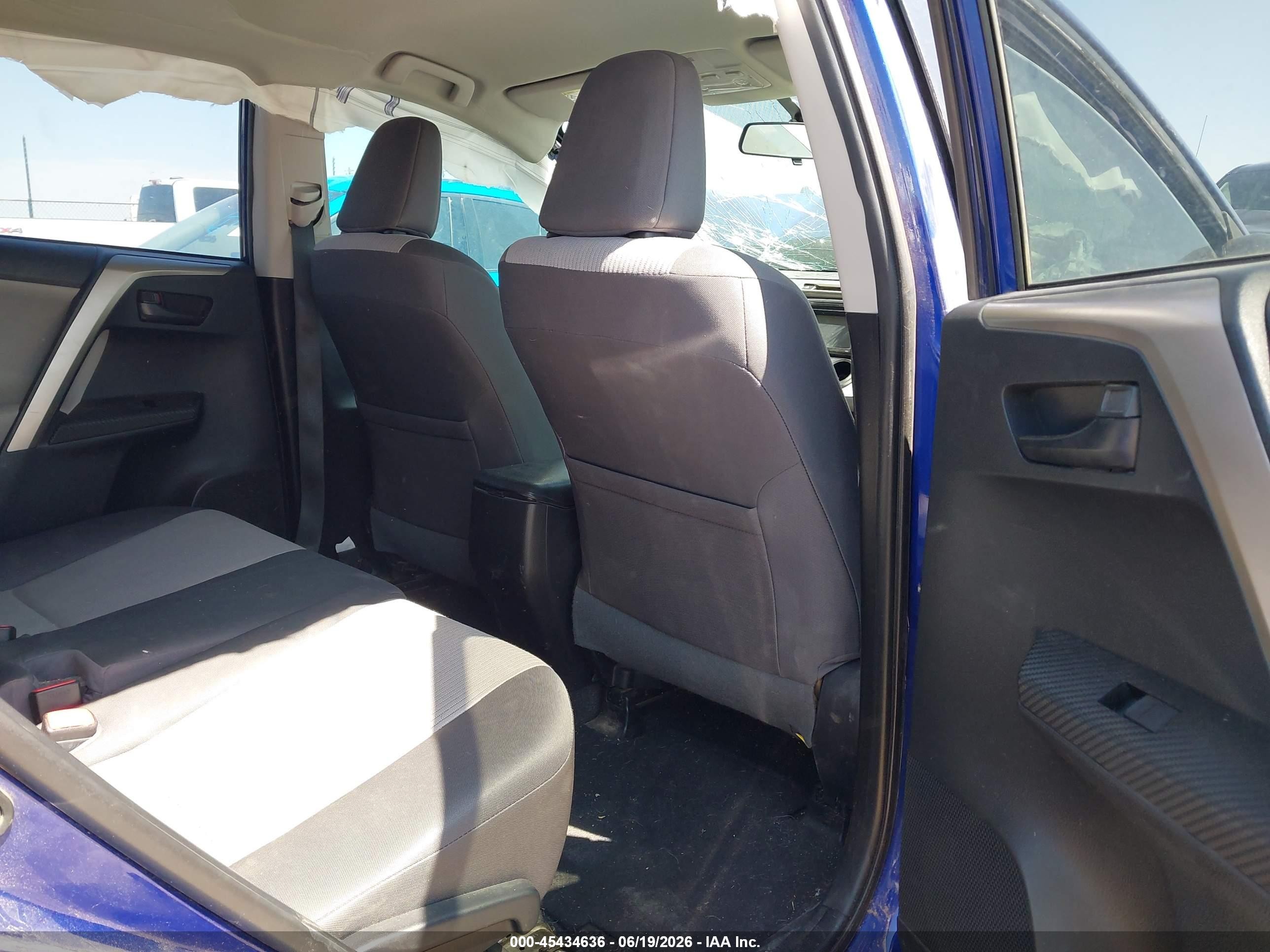 2014 Toyota Rav4 Le Blue vin: 2T3ZFREV3EW112096