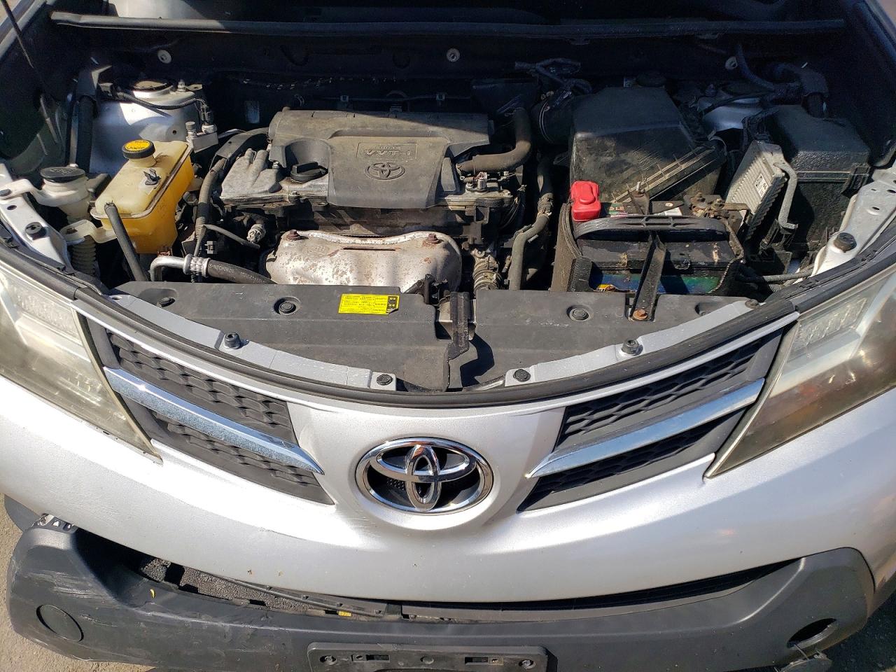 2015 Toyota Rav4 Le Silver vin: 2T3ZFREV3FW188385