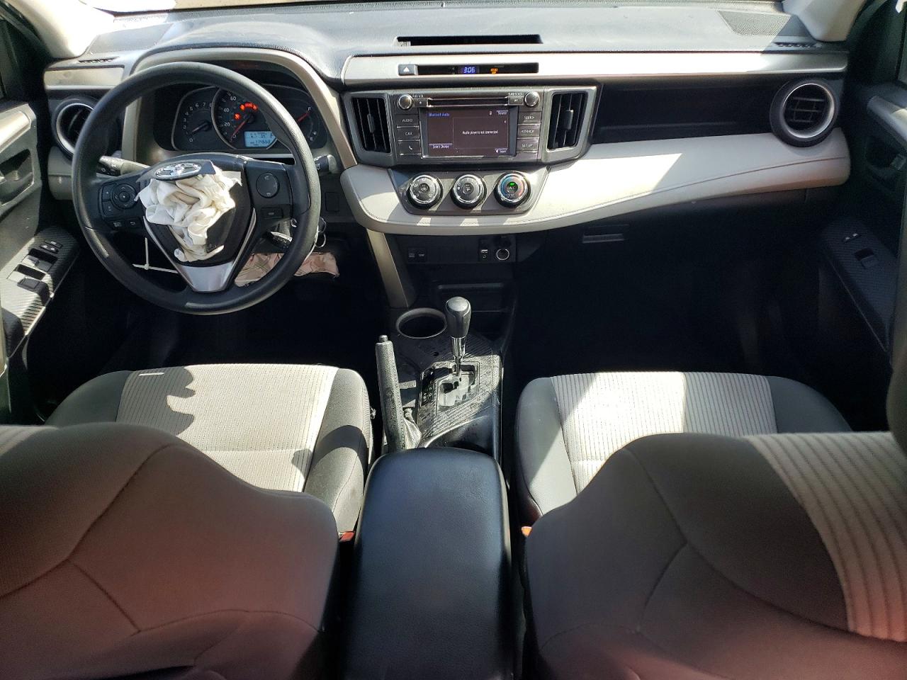 2015 Toyota Rav4 Le Silver vin: 2T3ZFREV3FW188385