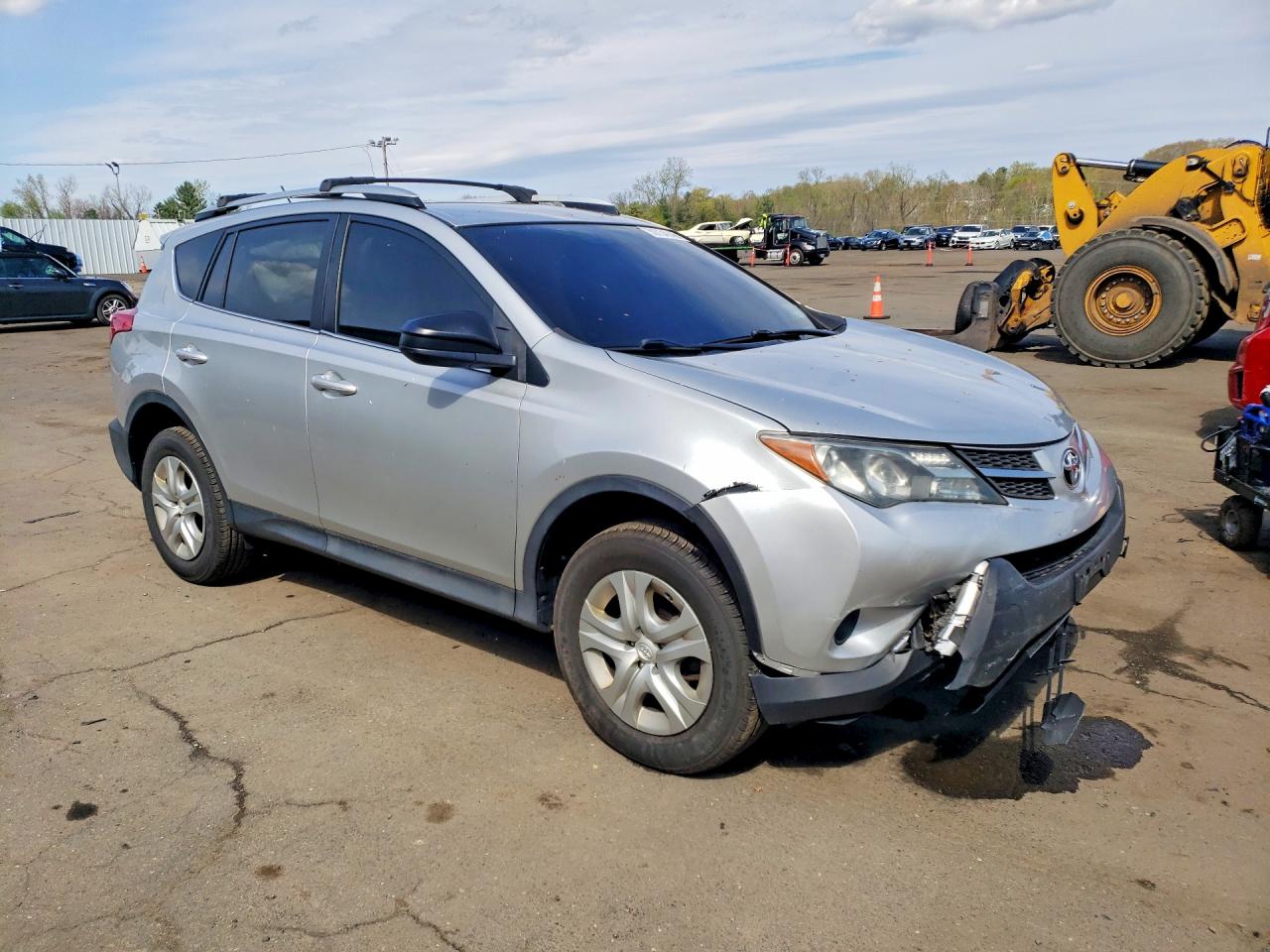 2015 Toyota Rav4 Le Silver vin: 2T3ZFREV3FW188385
