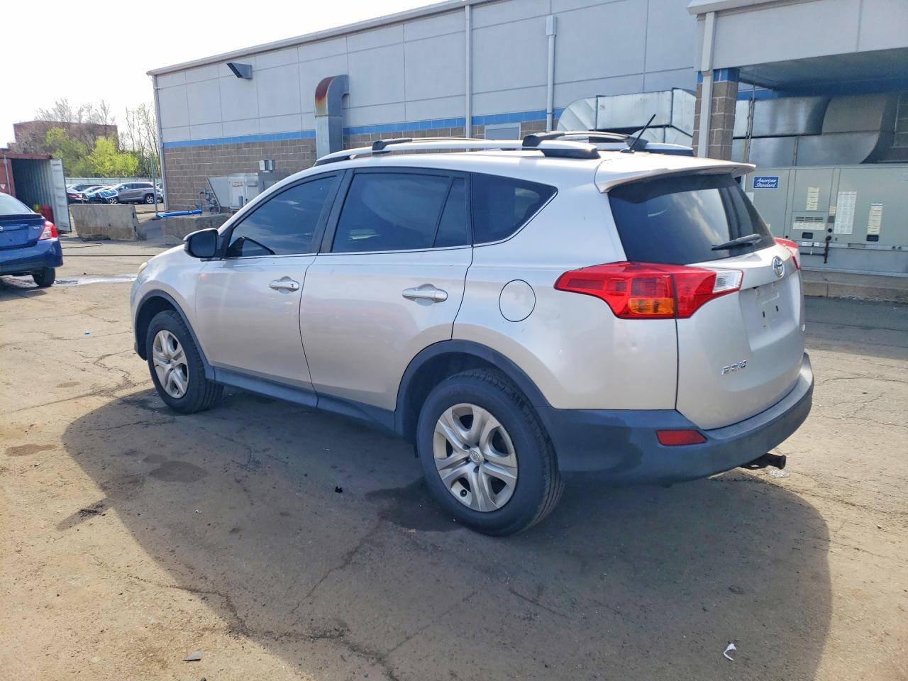2015 Toyota Rav4 Le Silver vin: 2T3ZFREV3FW188385