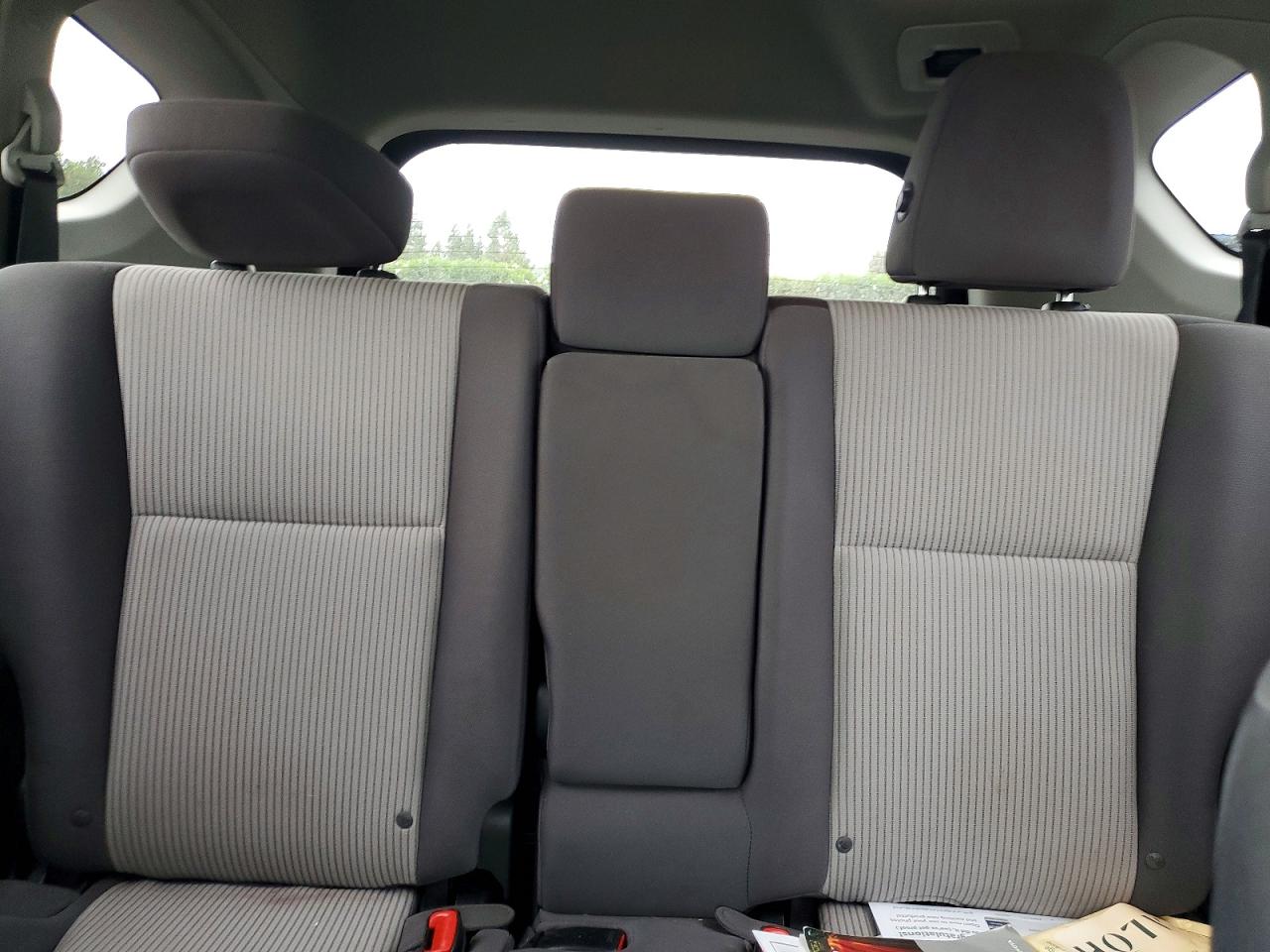 2015 Toyota Rav4 Le Silver vin: 2T3ZFREV3FW205735