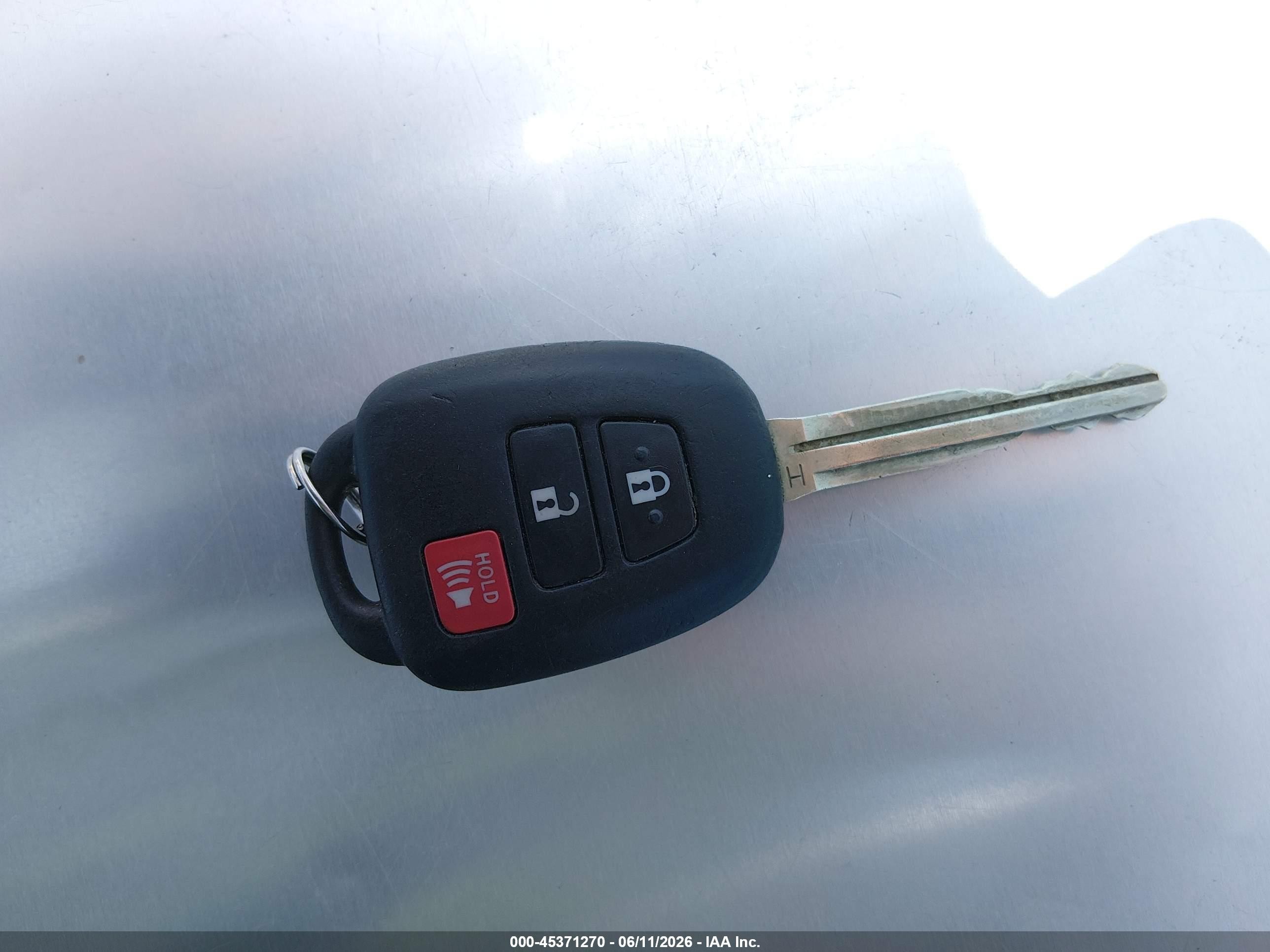 2013 Toyota Rav4 Le Серый vin: 2T3ZFREV4DW037410