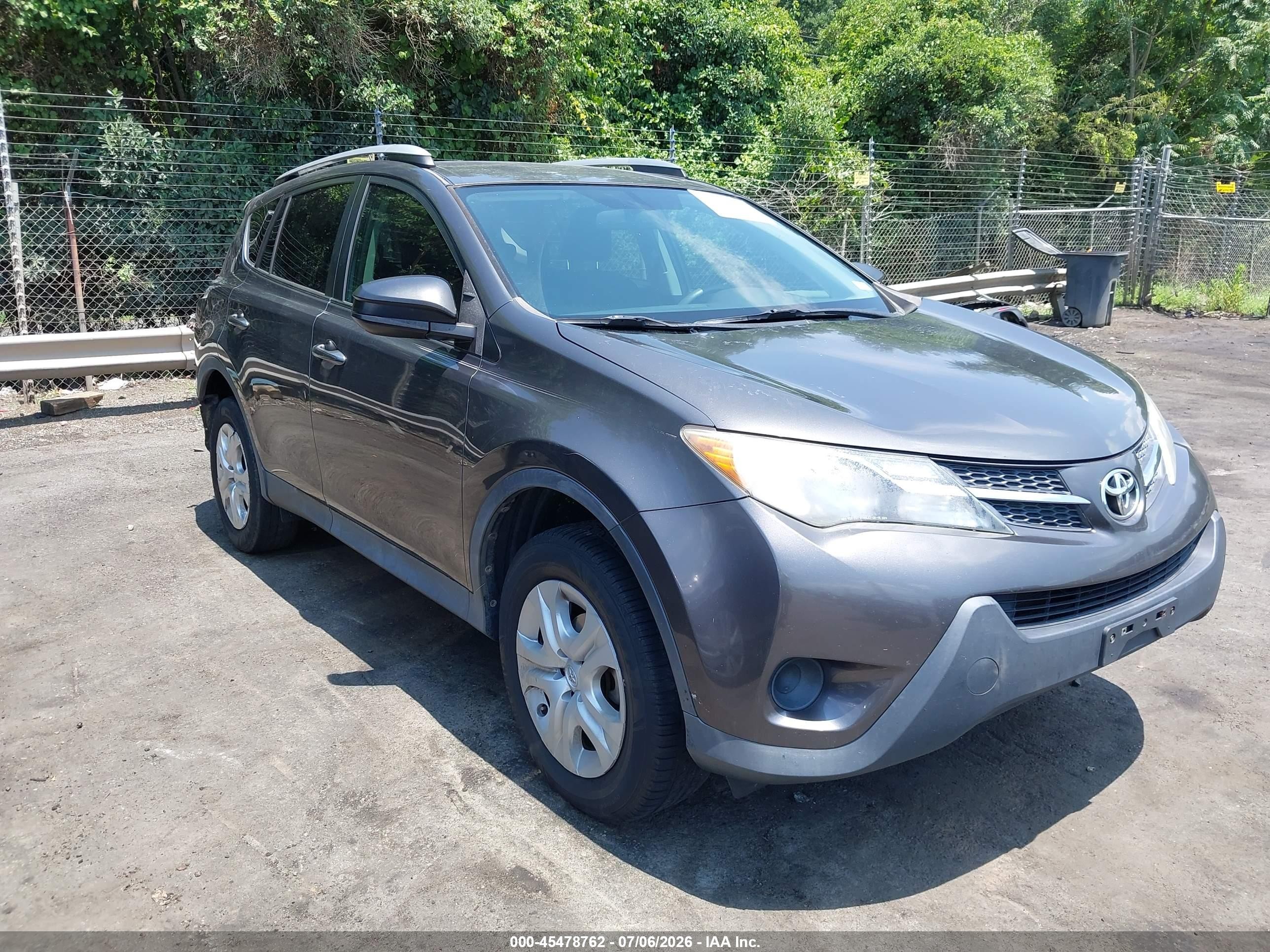 2014 Toyota Rav4 Le Gray vin: 2T3ZFREV4EW081263