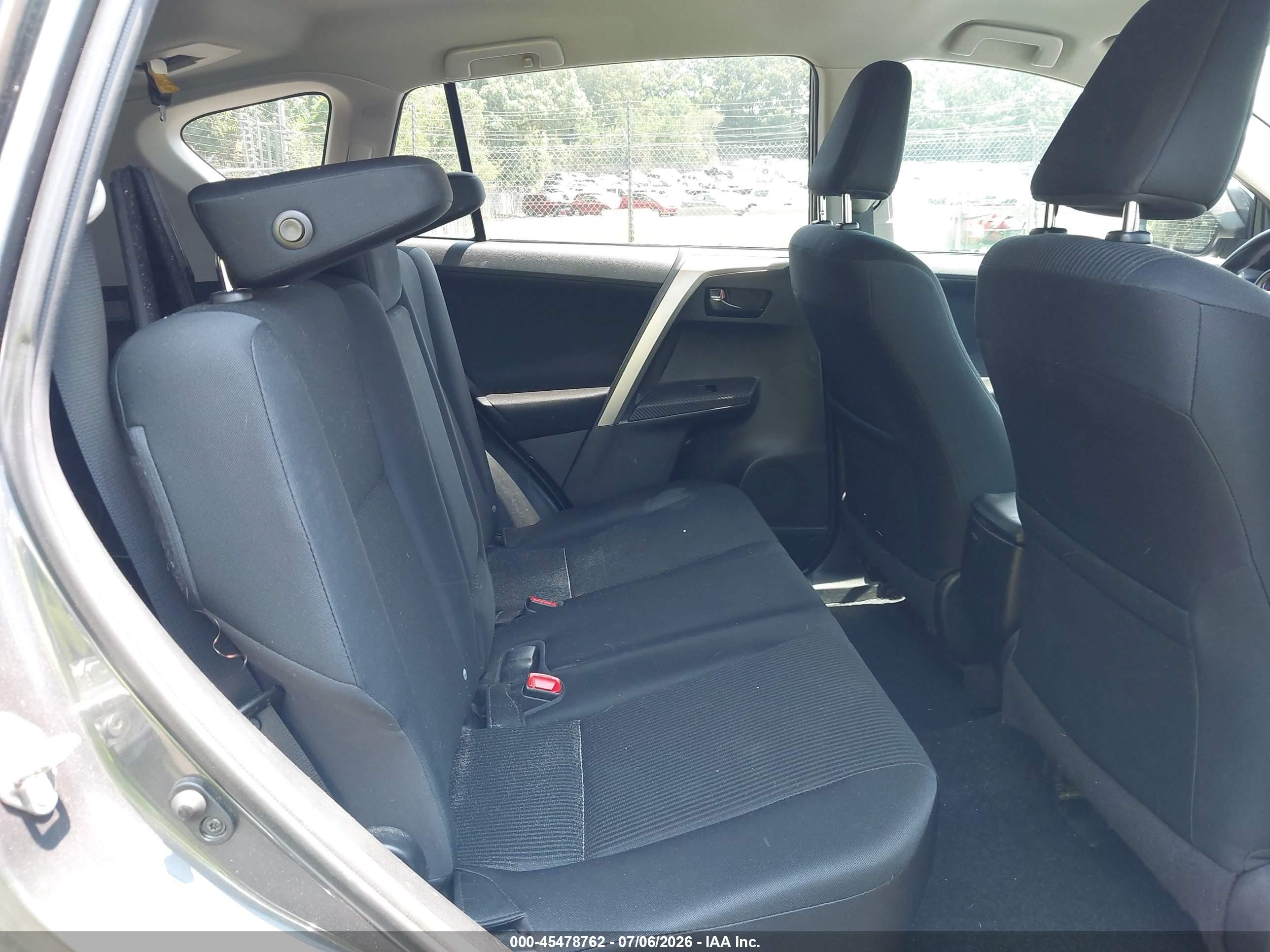 2014 Toyota Rav4 Le Gray vin: 2T3ZFREV4EW081263