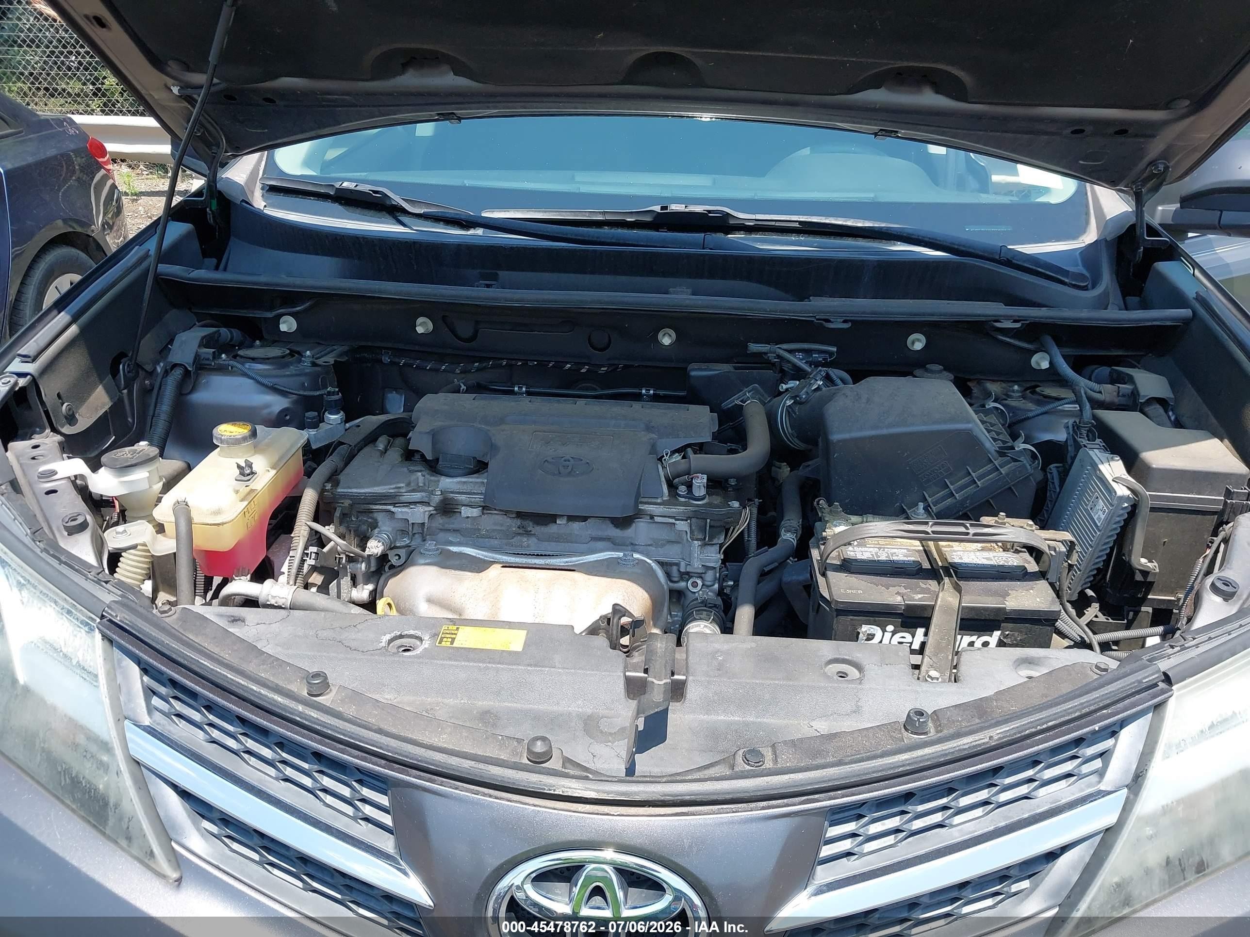 2014 Toyota Rav4 Le Gray vin: 2T3ZFREV4EW081263