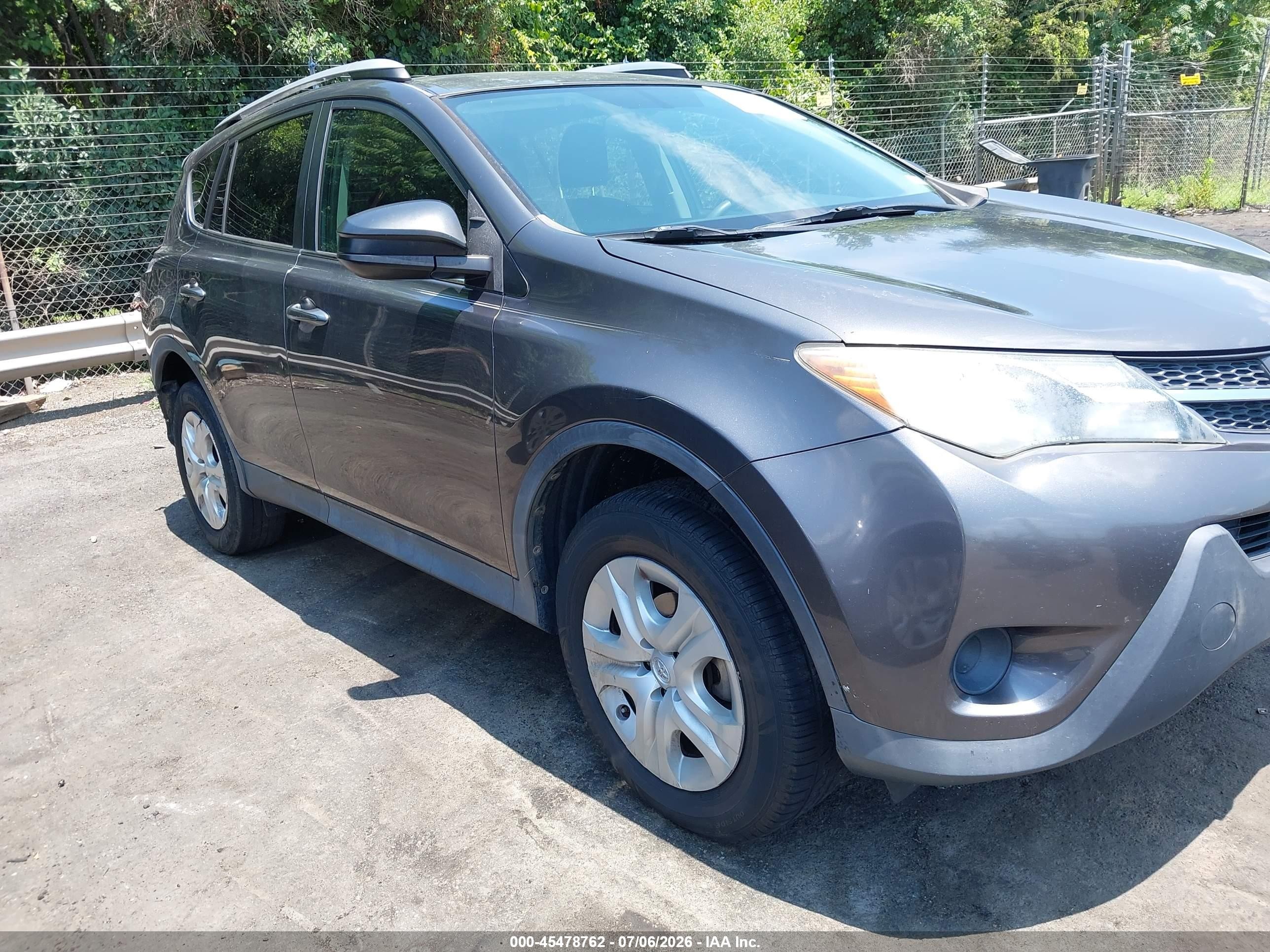 2014 Toyota Rav4 Le Gray vin: 2T3ZFREV4EW081263