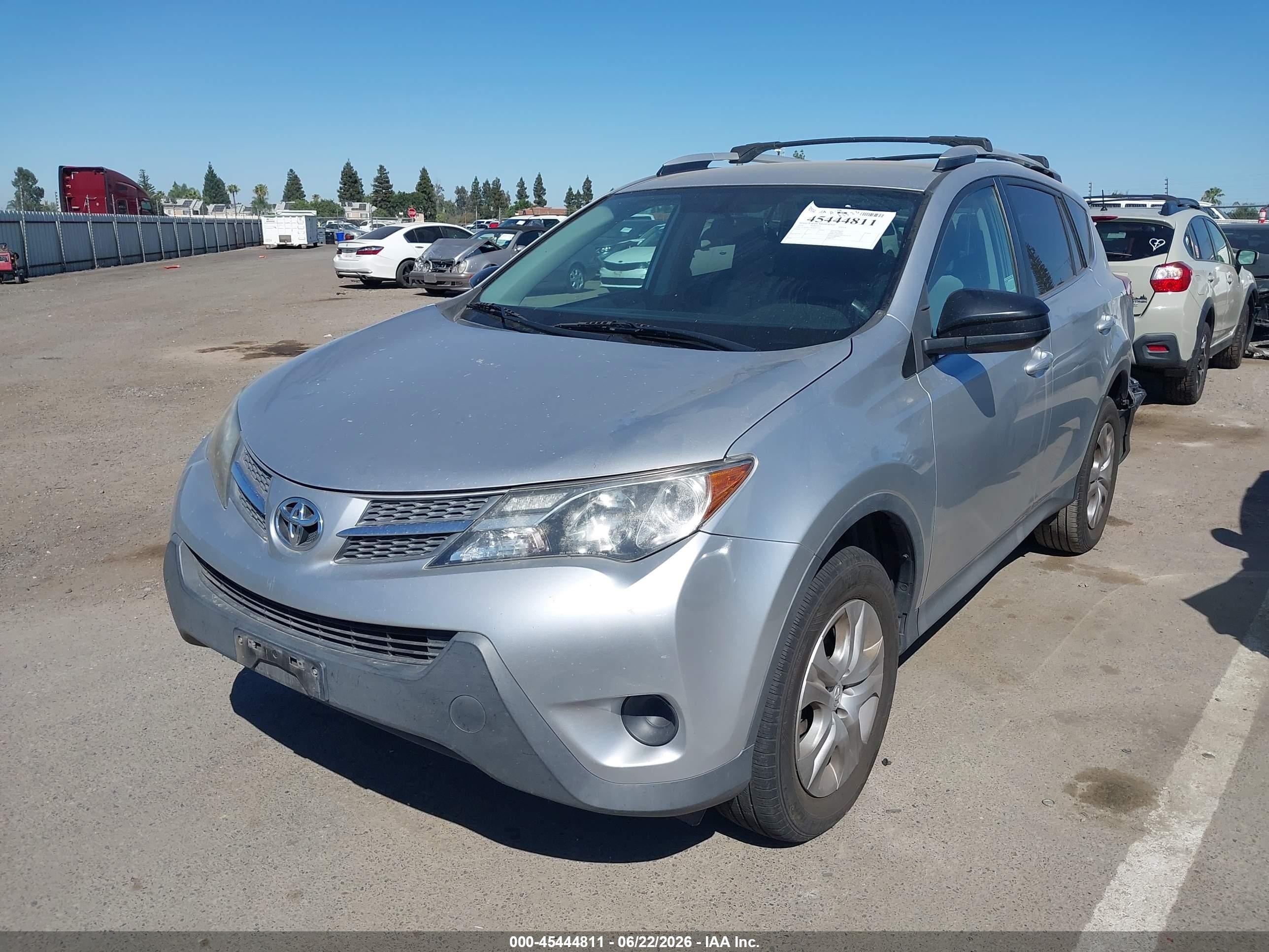 2014 Toyota Rav4 Le Silver vin: 2T3ZFREV4EW087595