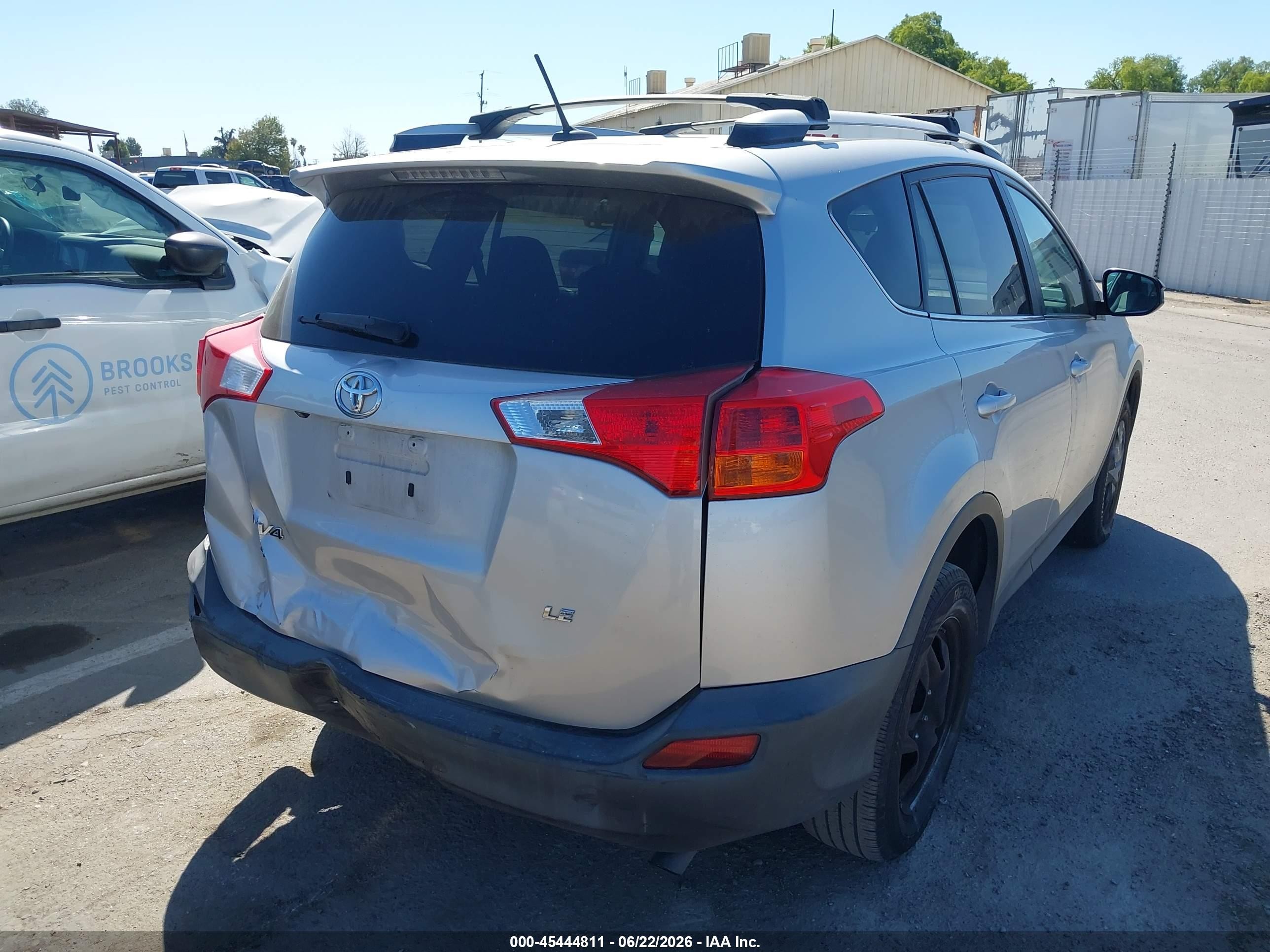 2014 Toyota Rav4 Le Silver vin: 2T3ZFREV4EW087595