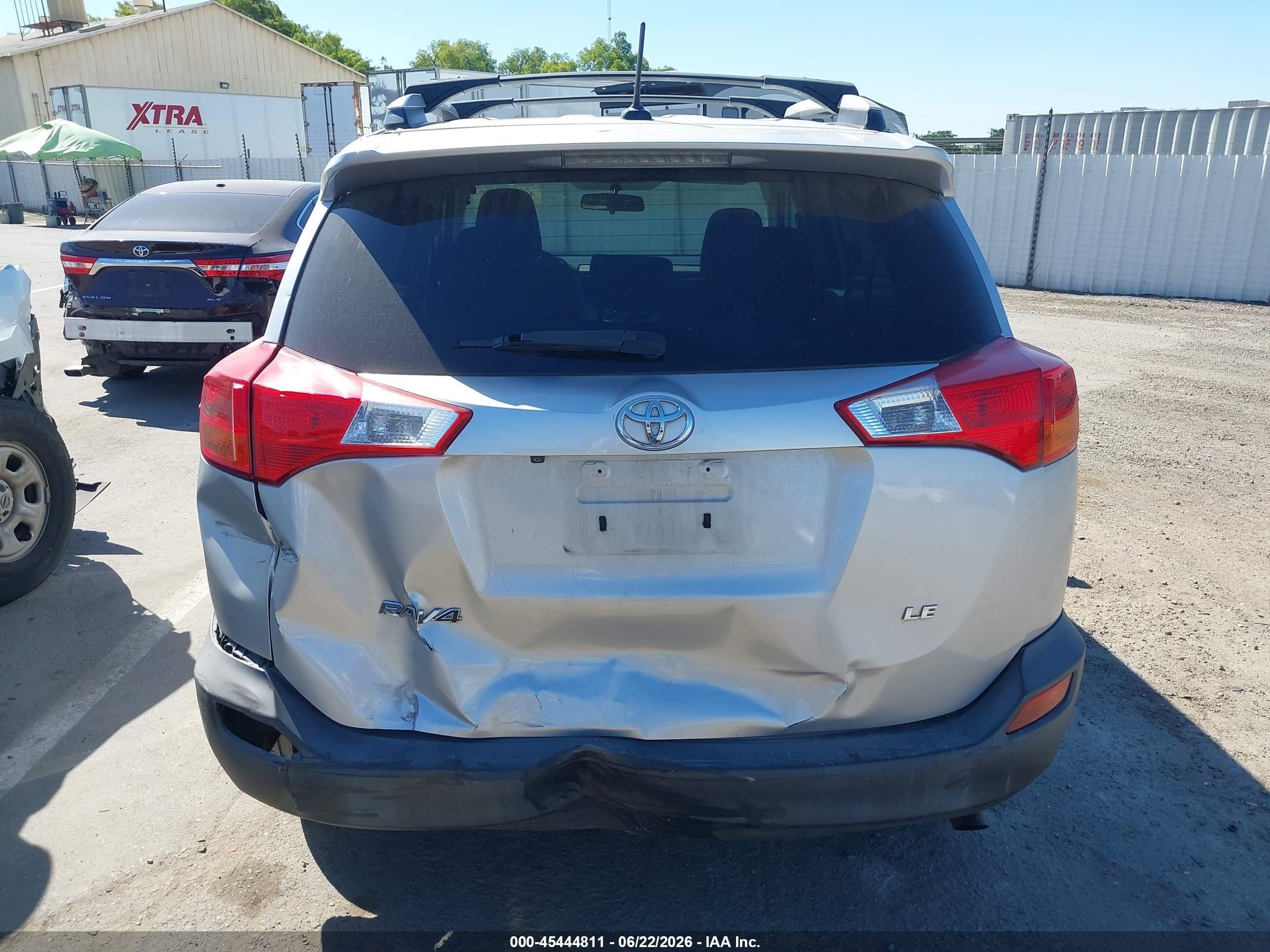 2014 Toyota Rav4 Le Silver vin: 2T3ZFREV4EW087595