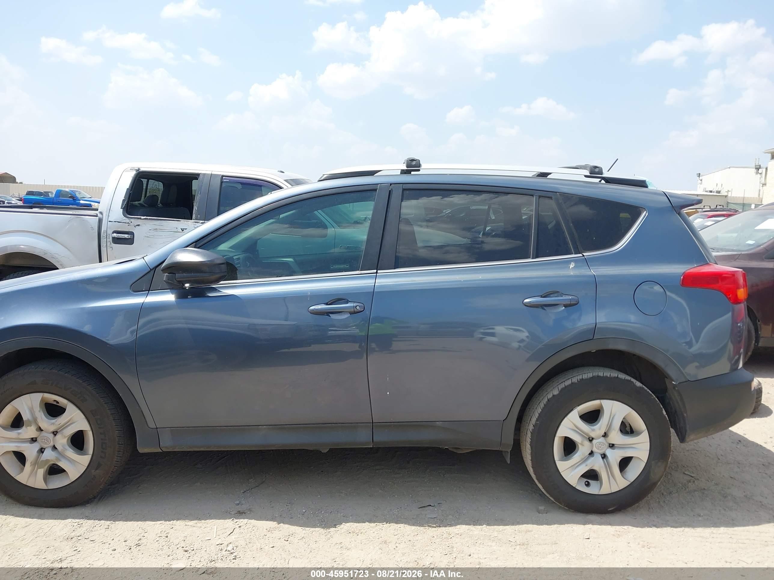 2014 Toyota Rav4 Le Light Blue vin: 2T3ZFREV4EW111314