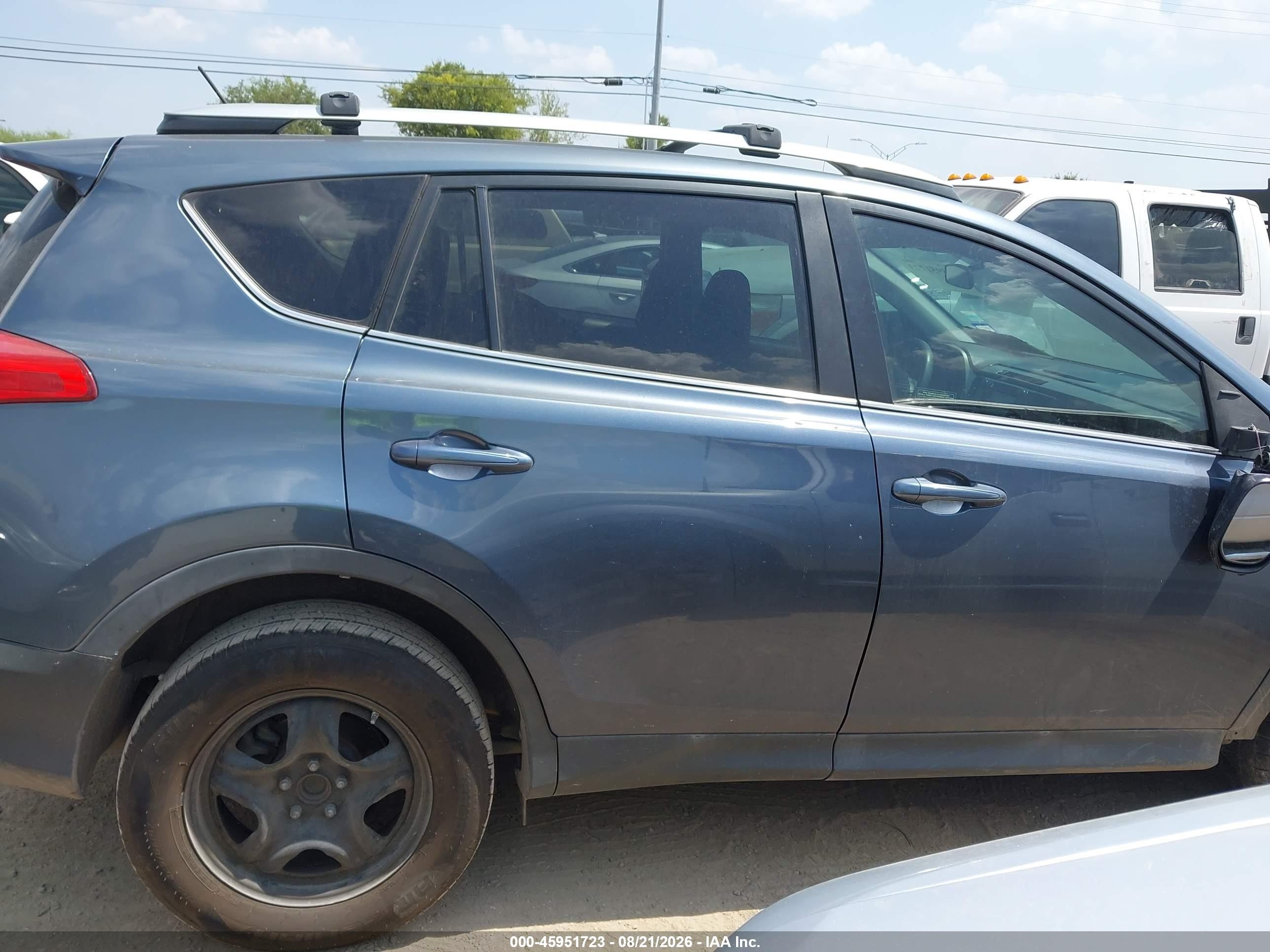 2014 Toyota Rav4 Le Light Blue vin: 2T3ZFREV4EW111314