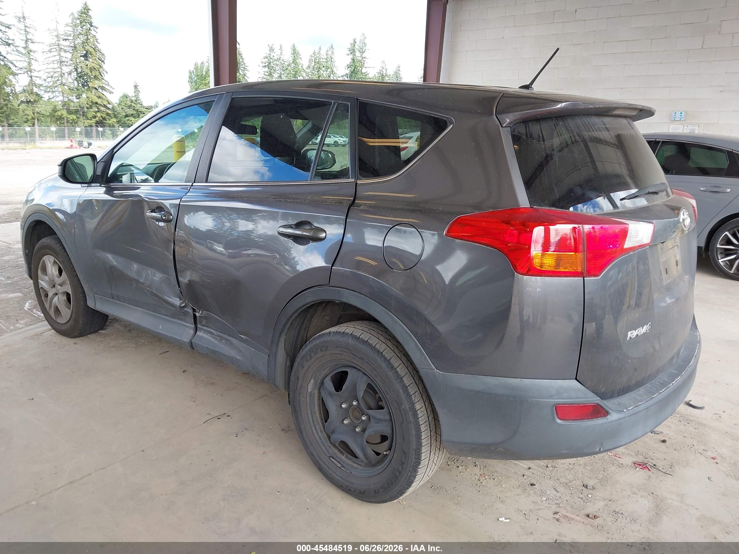 2015 Toyota Rav4 Le Gray vin: 2T3ZFREV4FW136036