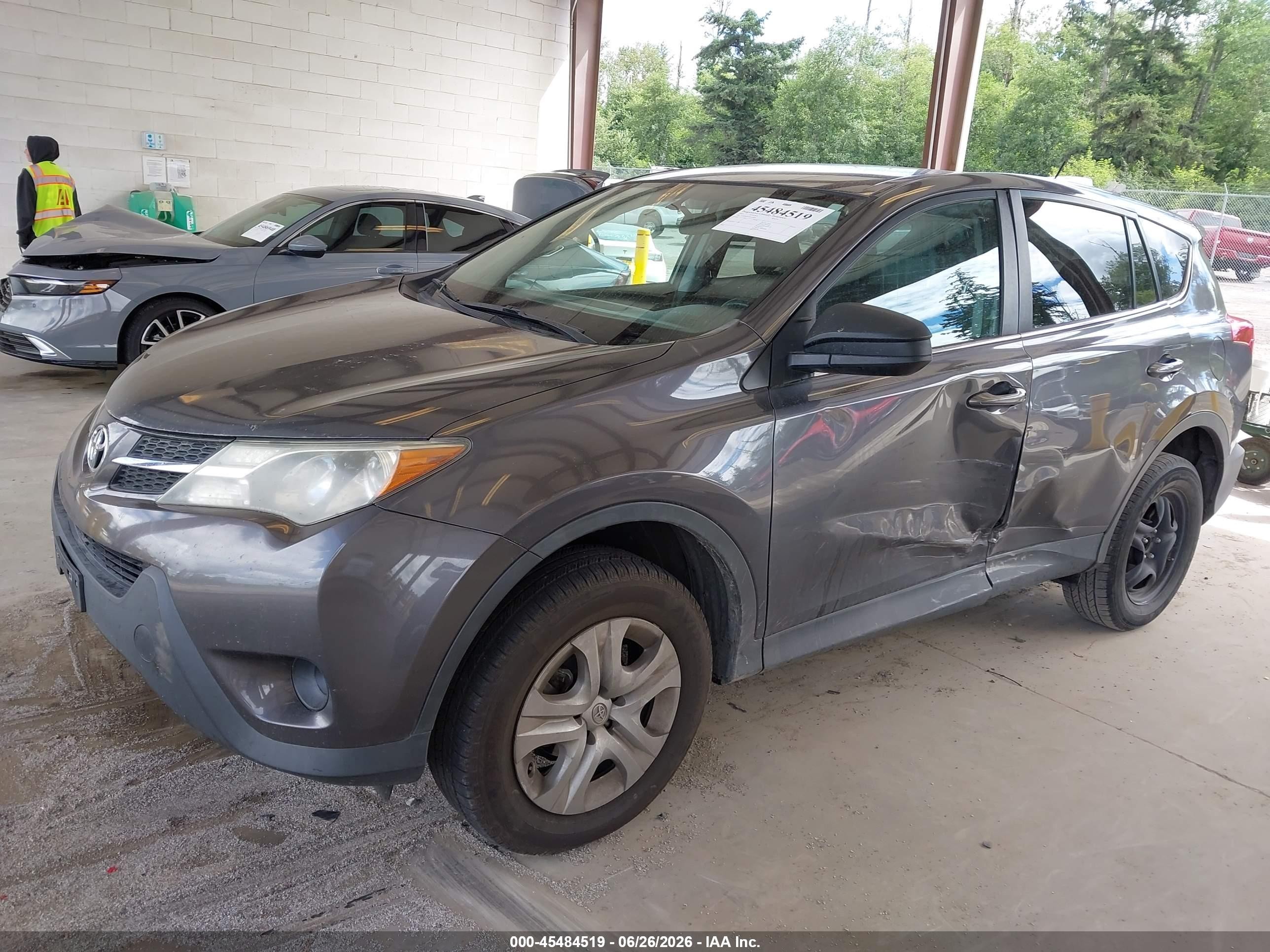 2015 Toyota Rav4 Le Gray vin: 2T3ZFREV4FW136036