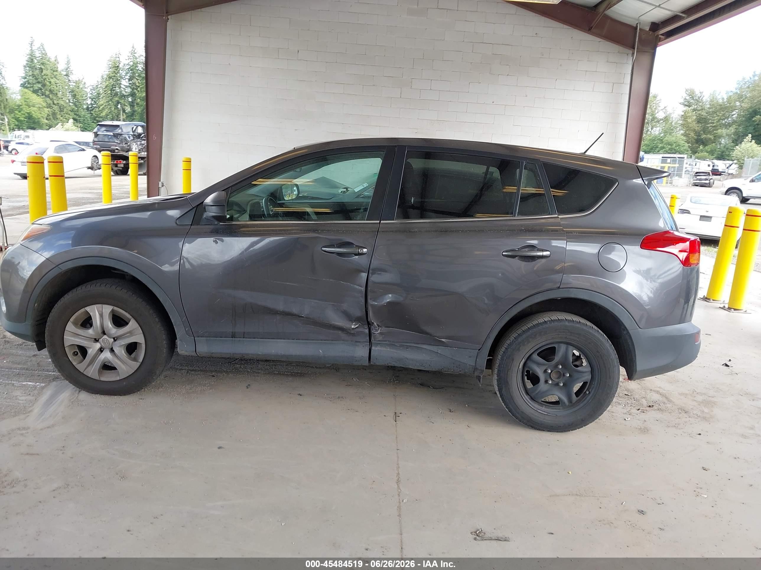 2015 Toyota Rav4 Le Gray vin: 2T3ZFREV4FW136036
