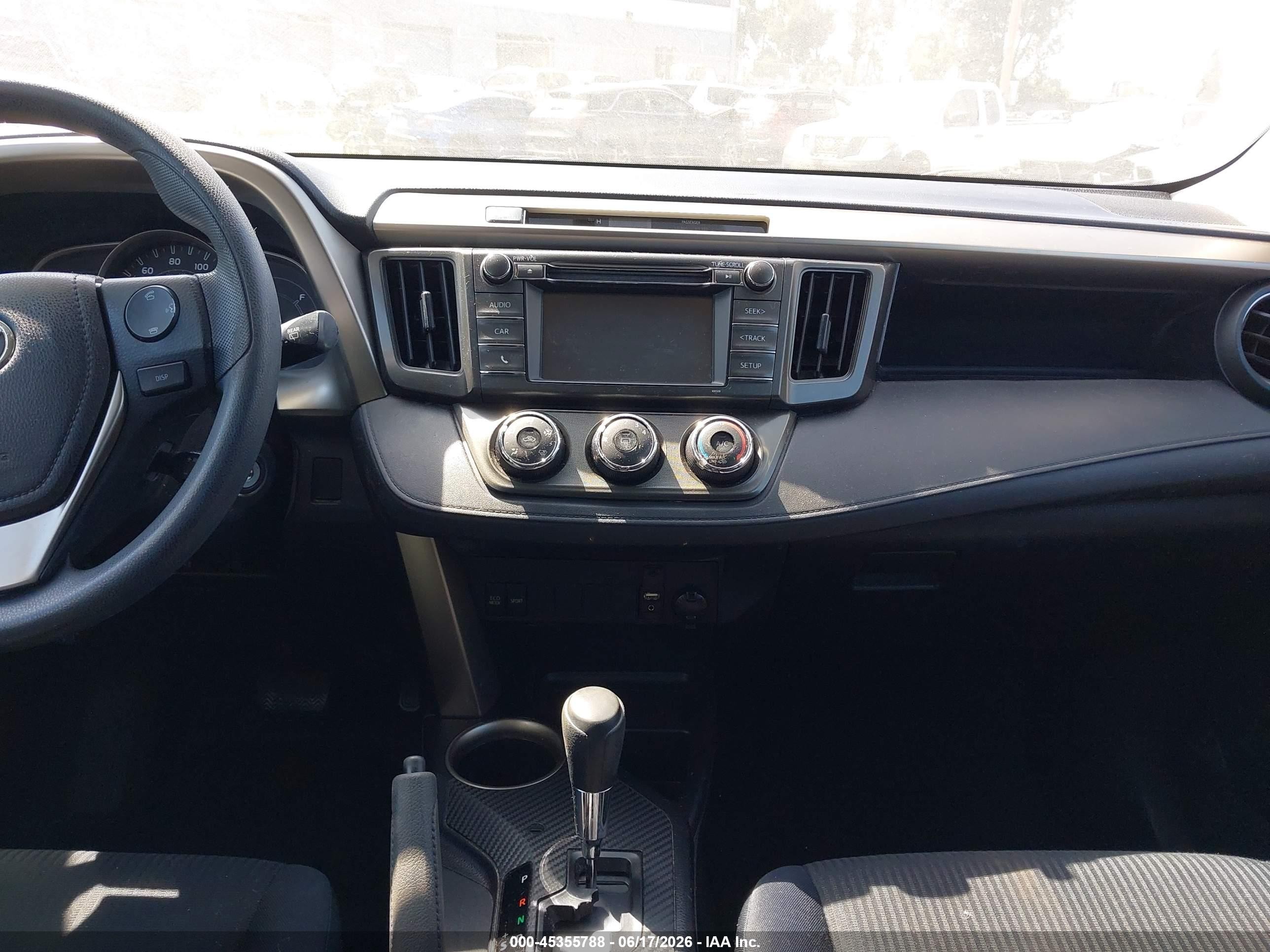 2015 Toyota Rav4 Le Brown vin: 2T3ZFREV4FW156870