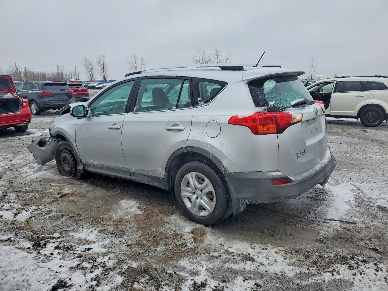 2015 Toyota Rav4 Le Silver vin: 2T3ZFREV4FW170381