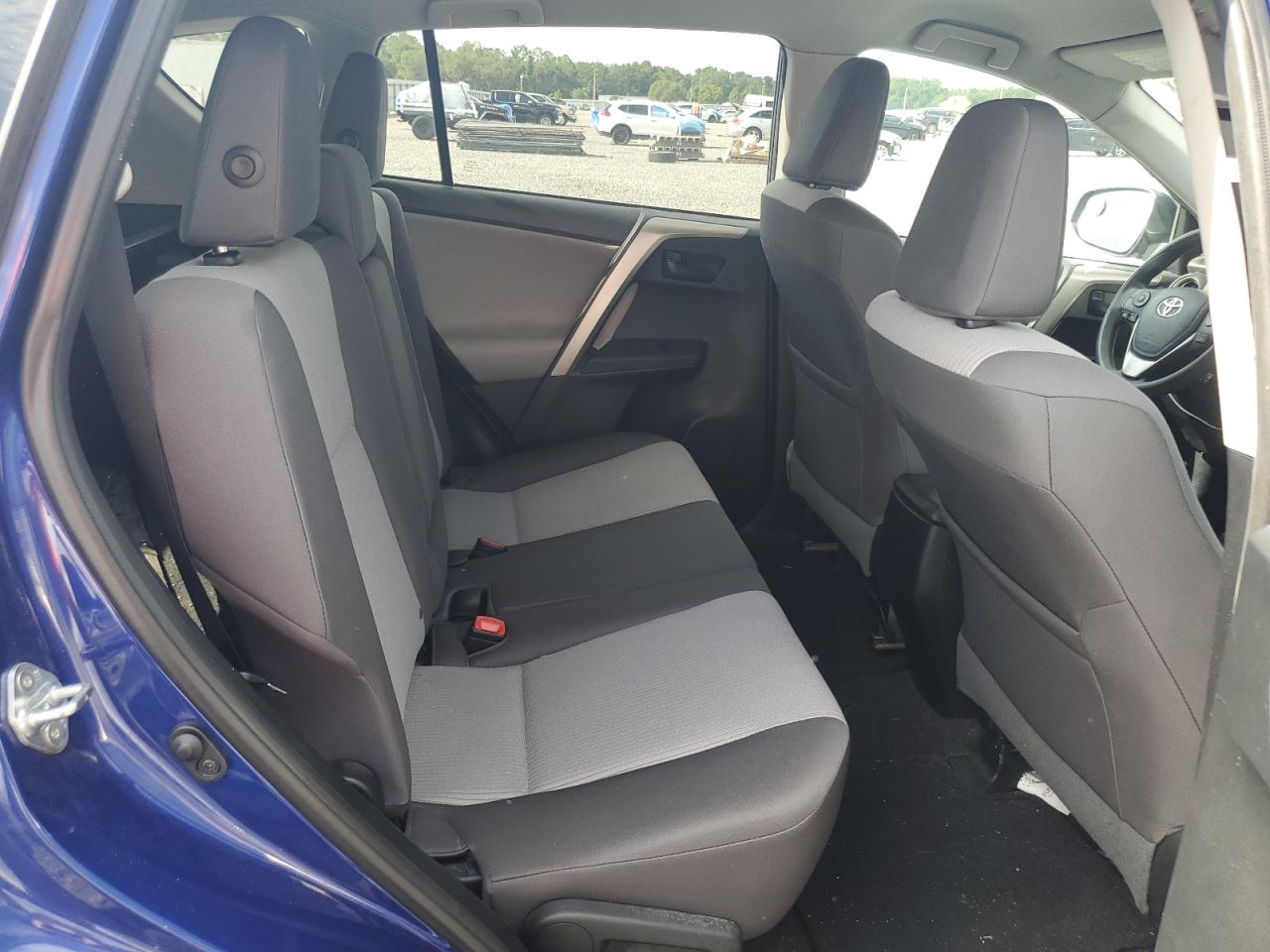 2015 Toyota Rav4 Le Blue vin: 2T3ZFREV4FW189769