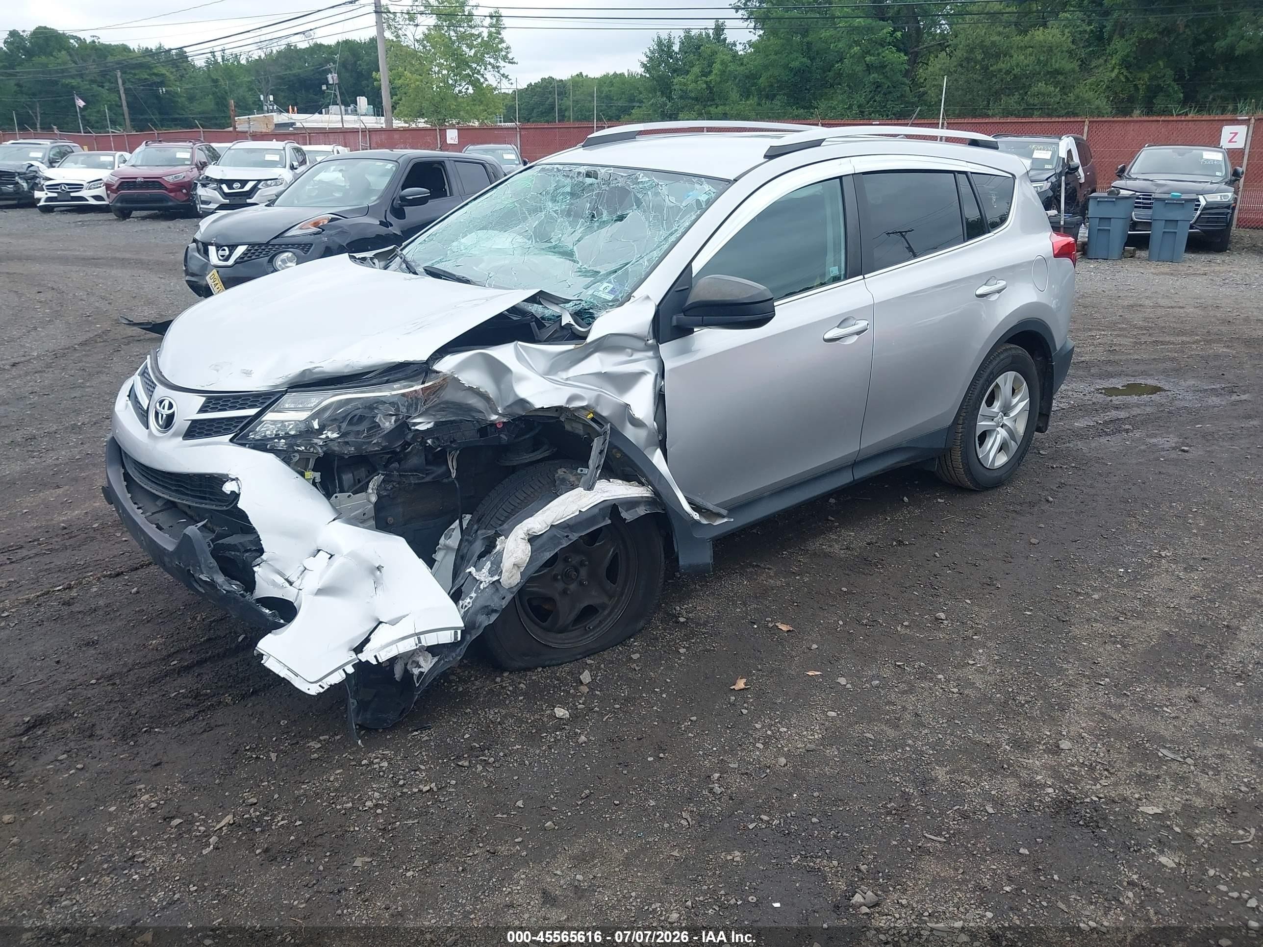 2015 Toyota Rav4 Le Silver vin: 2T3ZFREV4FW197113