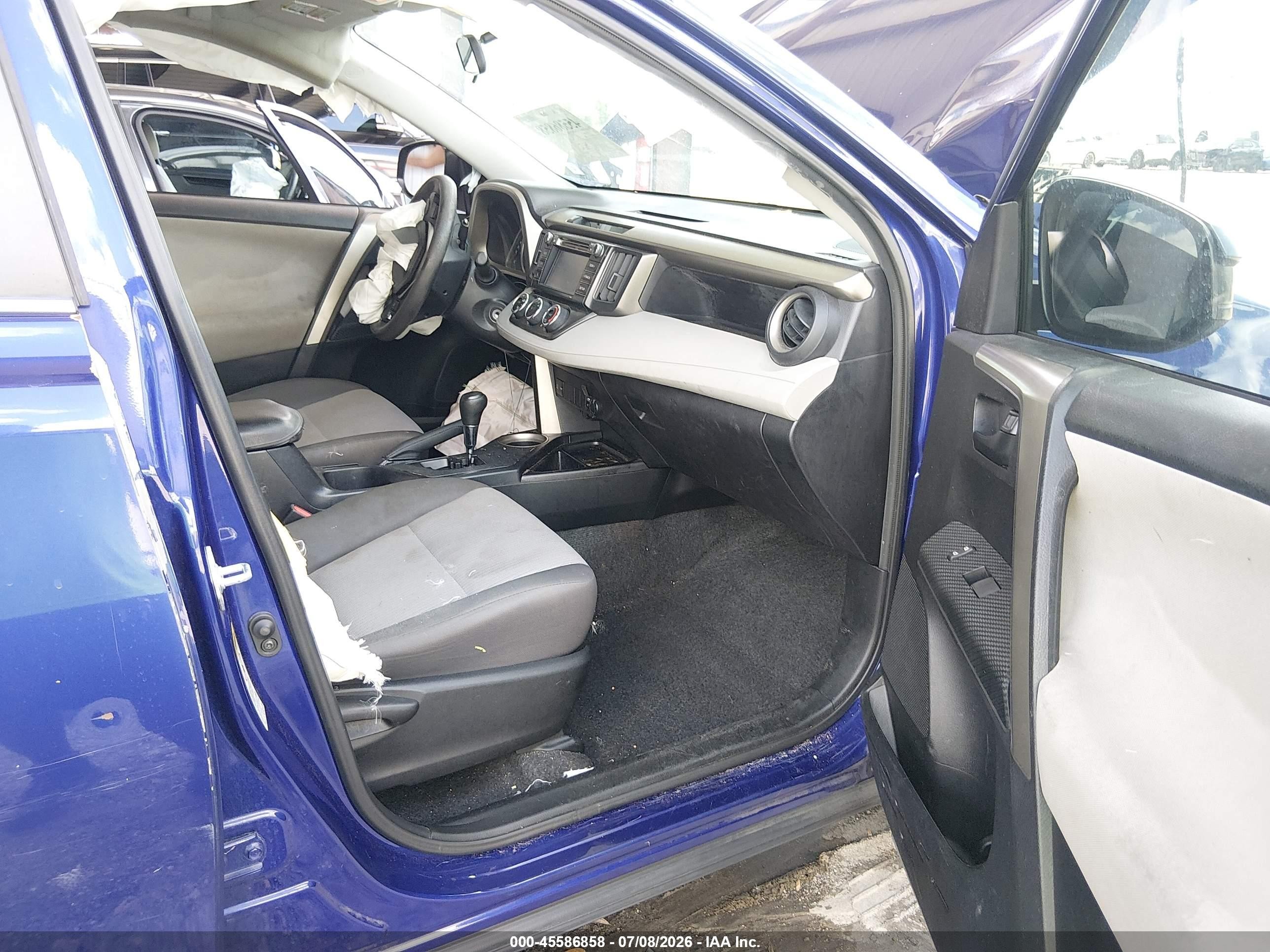 2015 Toyota Rav4 Le Blue vin: 2T3ZFREV4FW233365