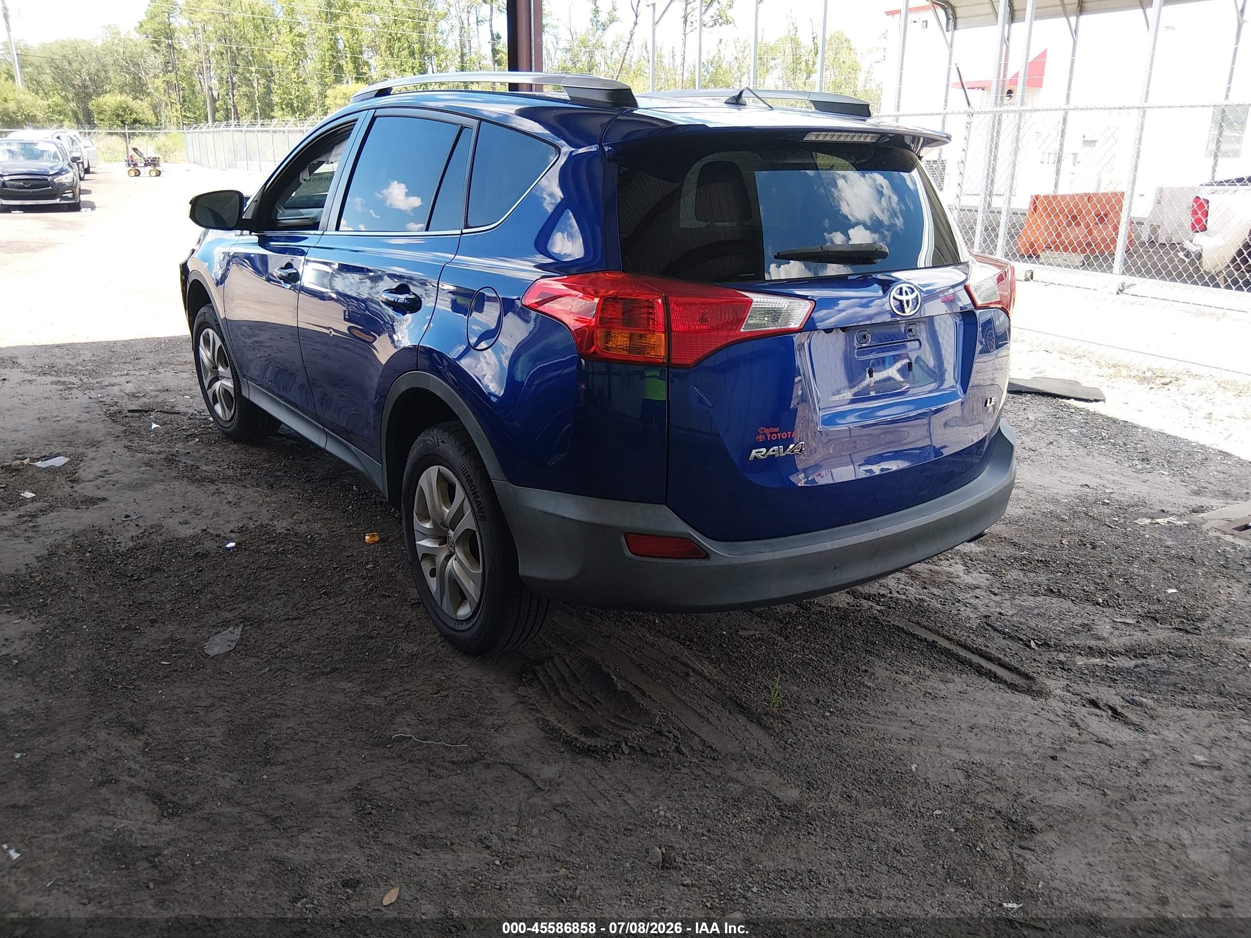 2015 Toyota Rav4 Le Blue vin: 2T3ZFREV4FW233365