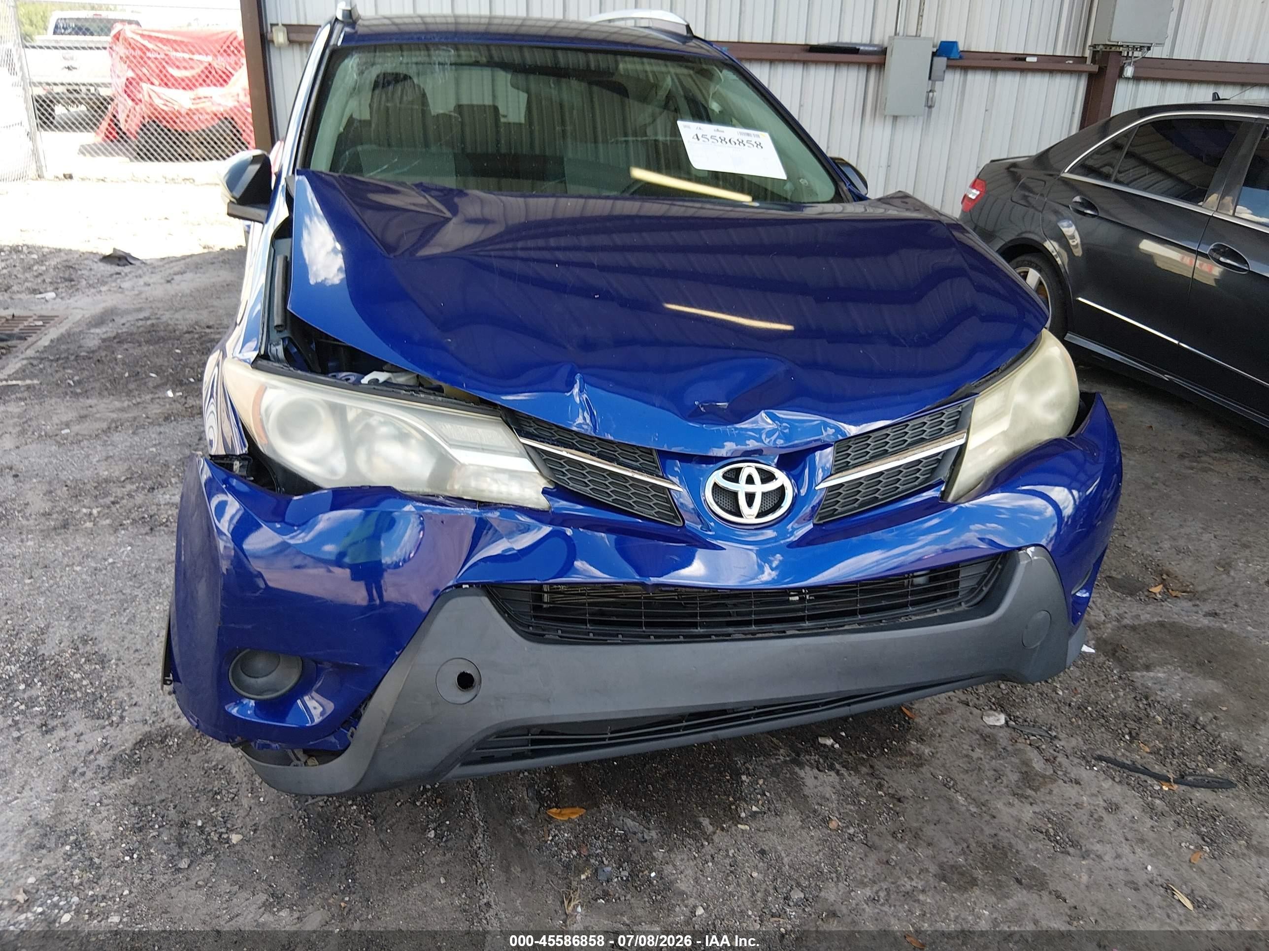 2015 Toyota Rav4 Le Blue vin: 2T3ZFREV4FW233365