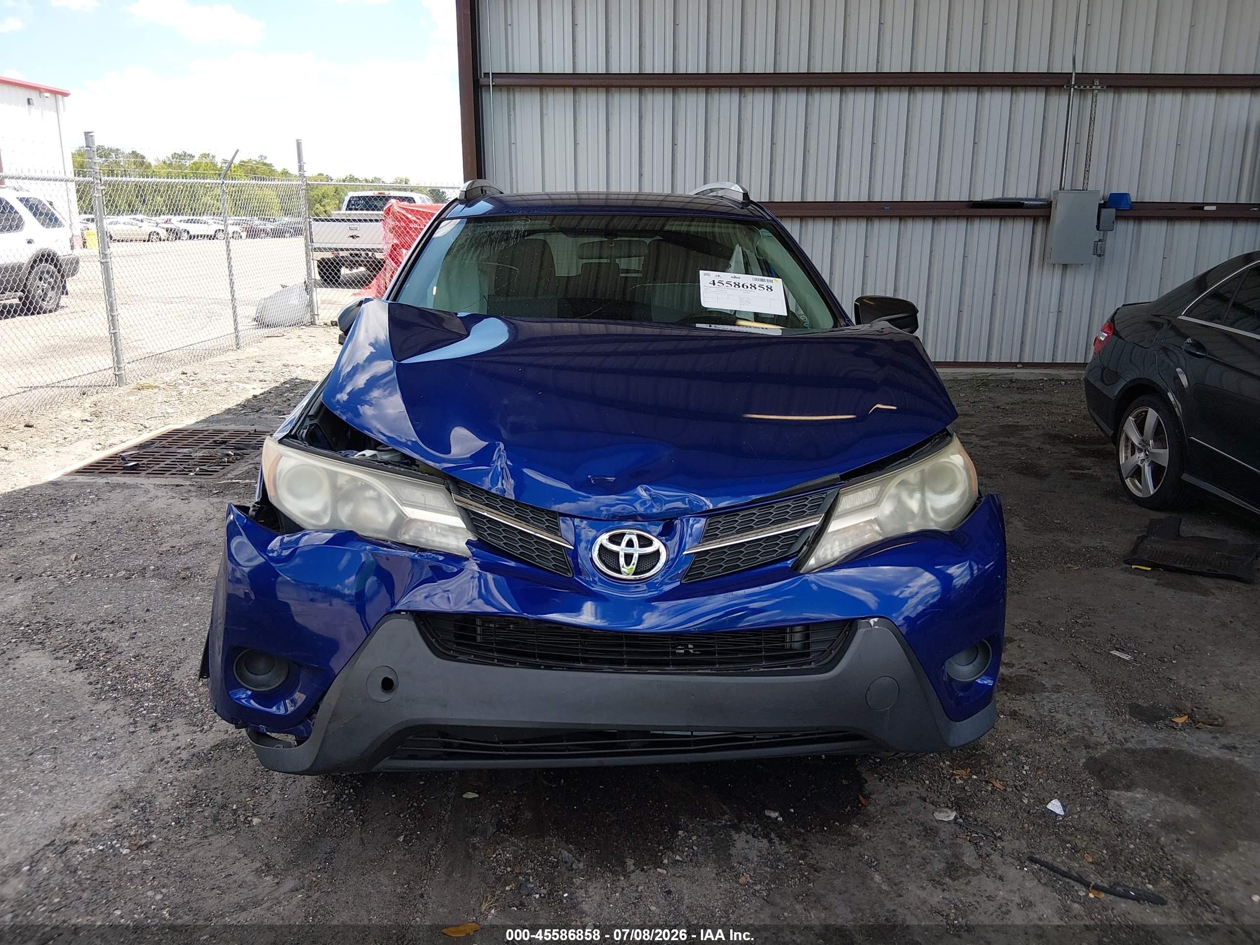 2015 Toyota Rav4 Le Blue vin: 2T3ZFREV4FW233365