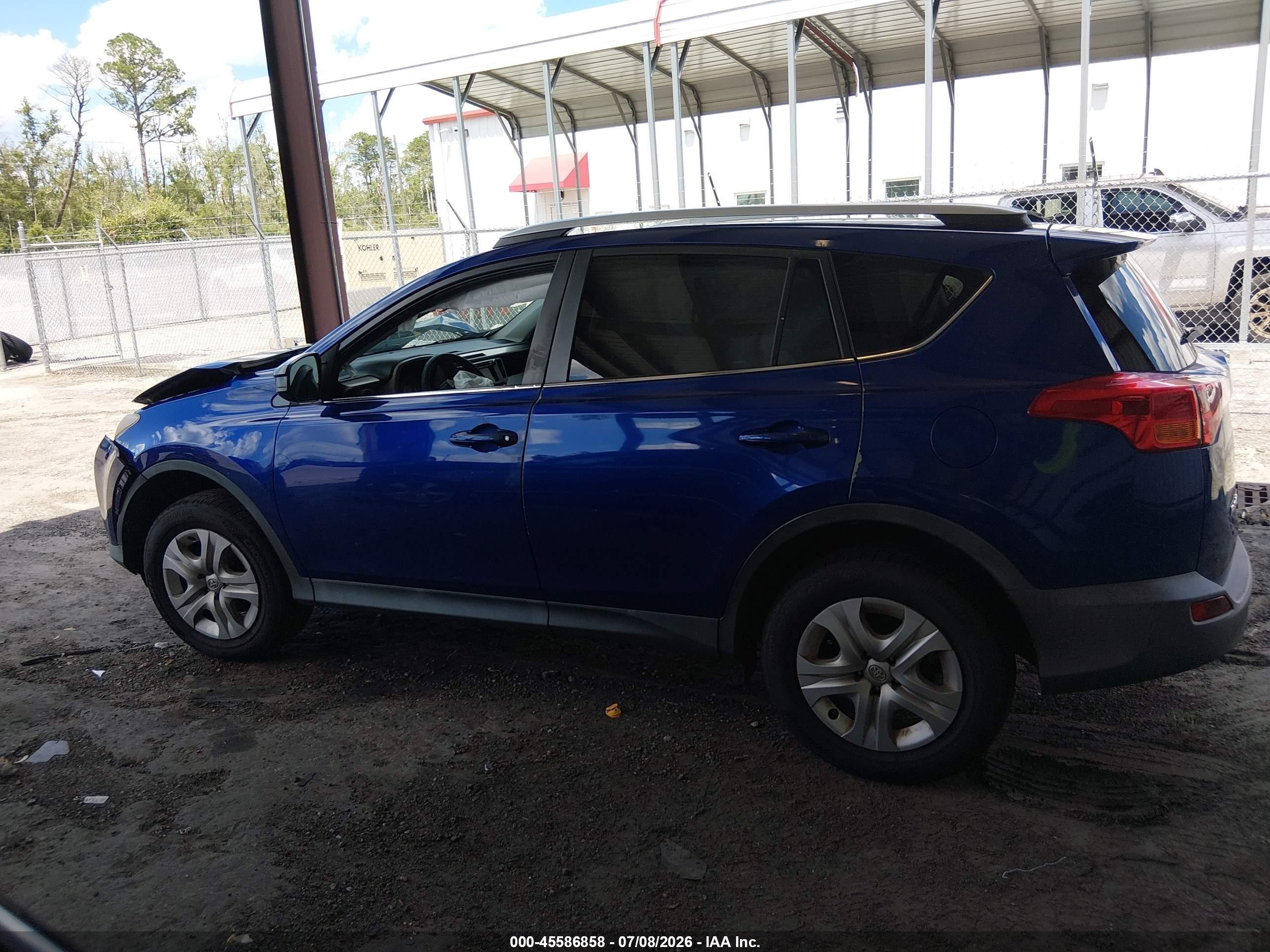 2015 Toyota Rav4 Le Blue vin: 2T3ZFREV4FW233365
