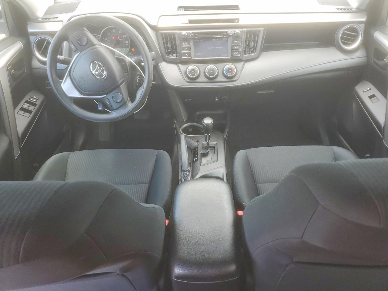 2016 Toyota Rav4 Le Silver vin: 2T3ZFREV4GW296175