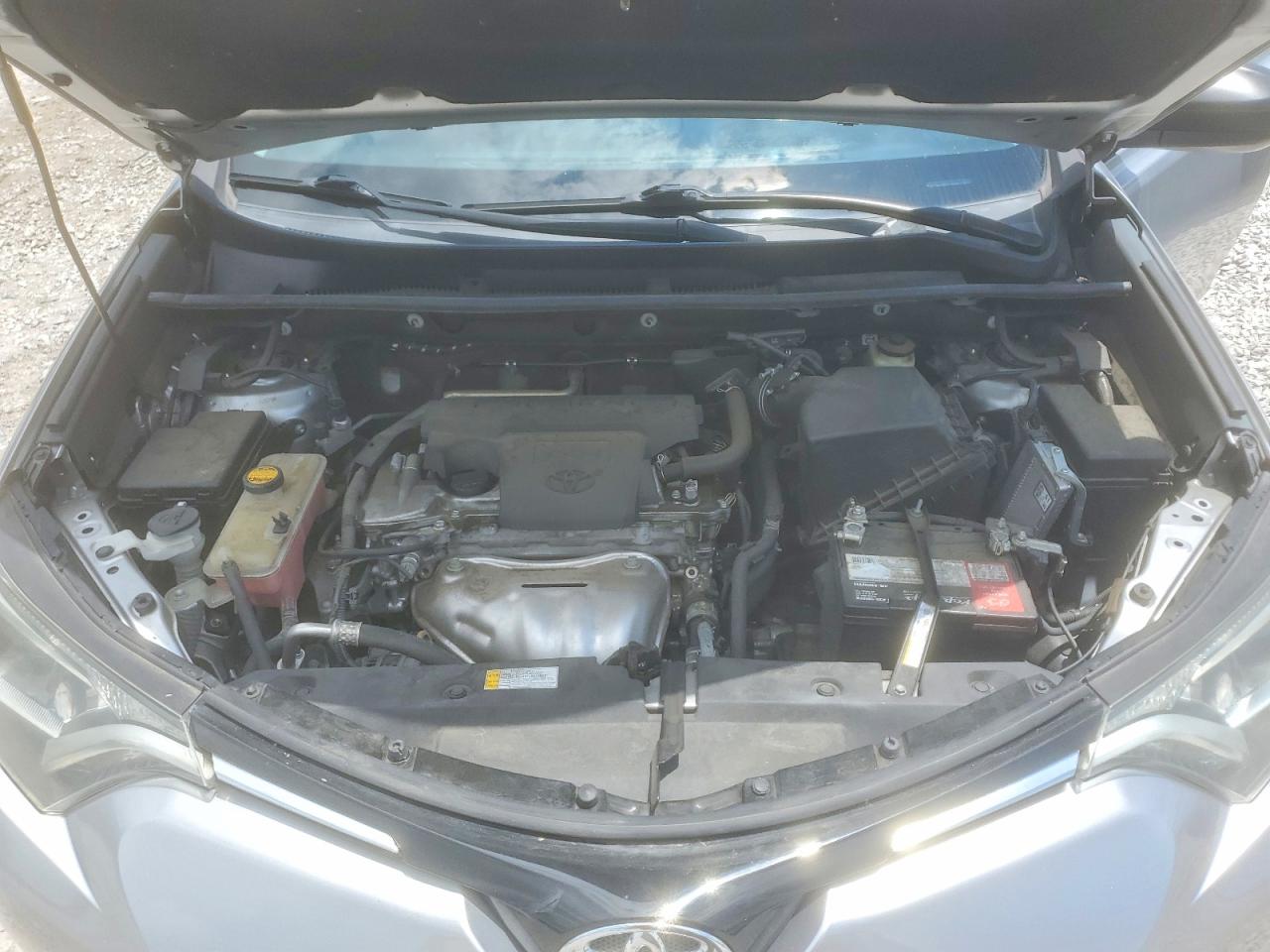 2016 Toyota Rav4 Le Silver vin: 2T3ZFREV4GW296175