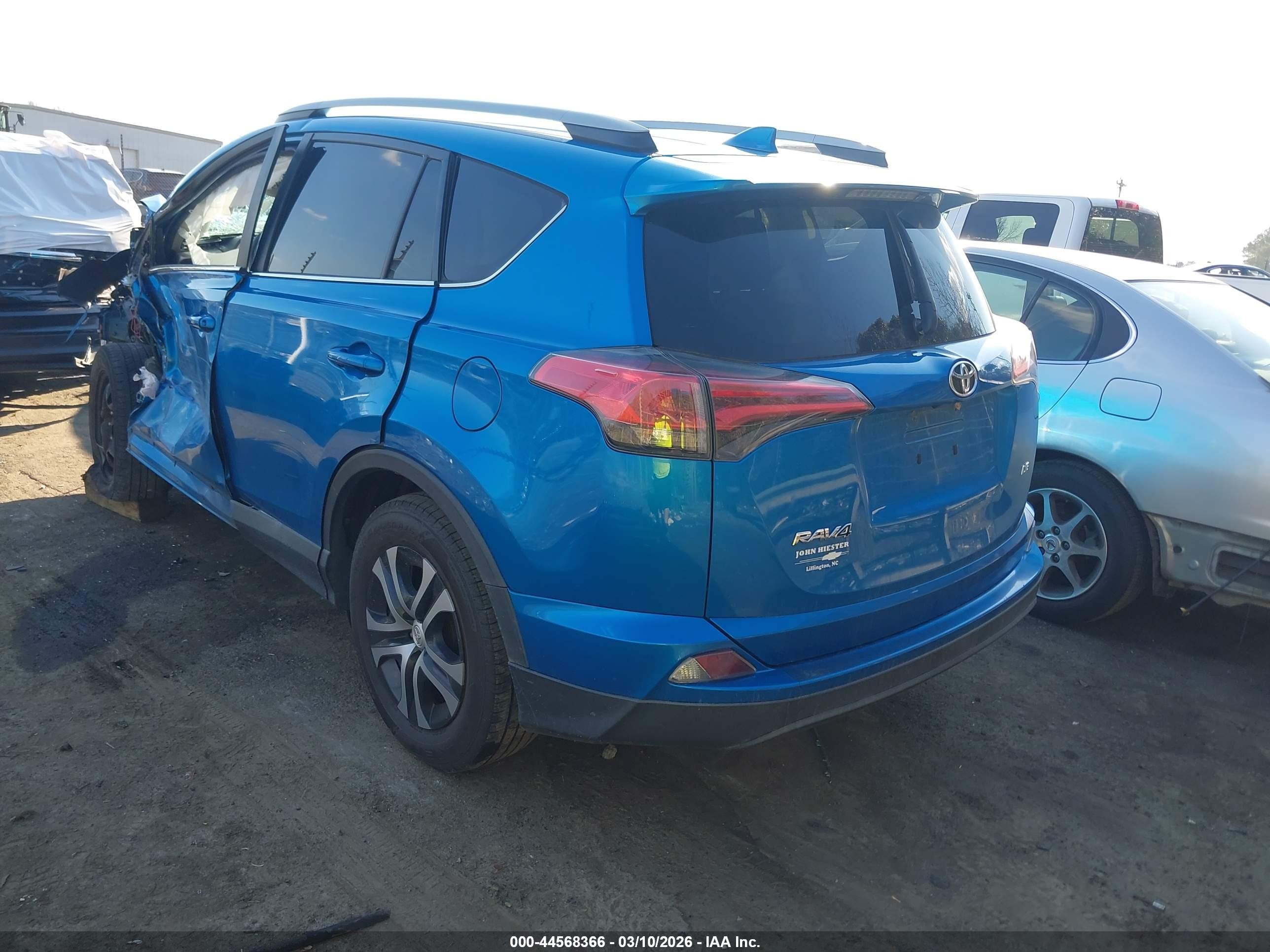 2018 Toyota Rav4 Le Blue vin: 2T3ZFREV4JW480541