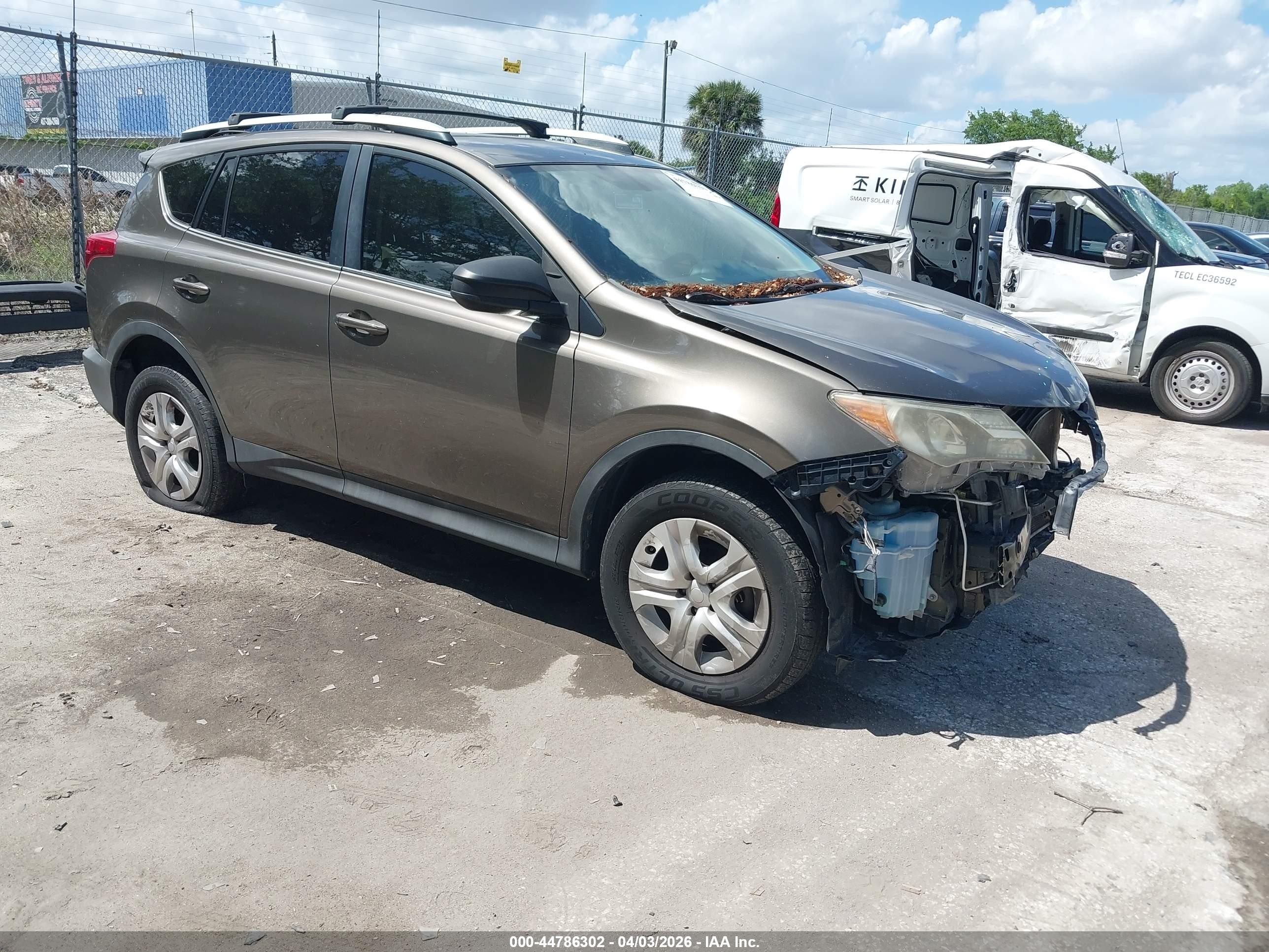 2013 Toyota Rav4 Le Gray vin: 2T3ZFREV5DW013343