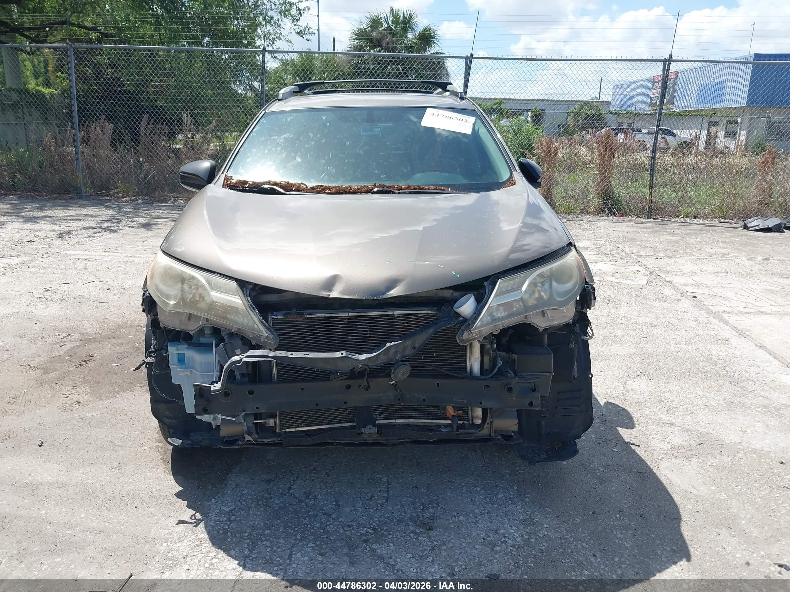 2013 Toyota Rav4 Le Gray vin: 2T3ZFREV5DW013343