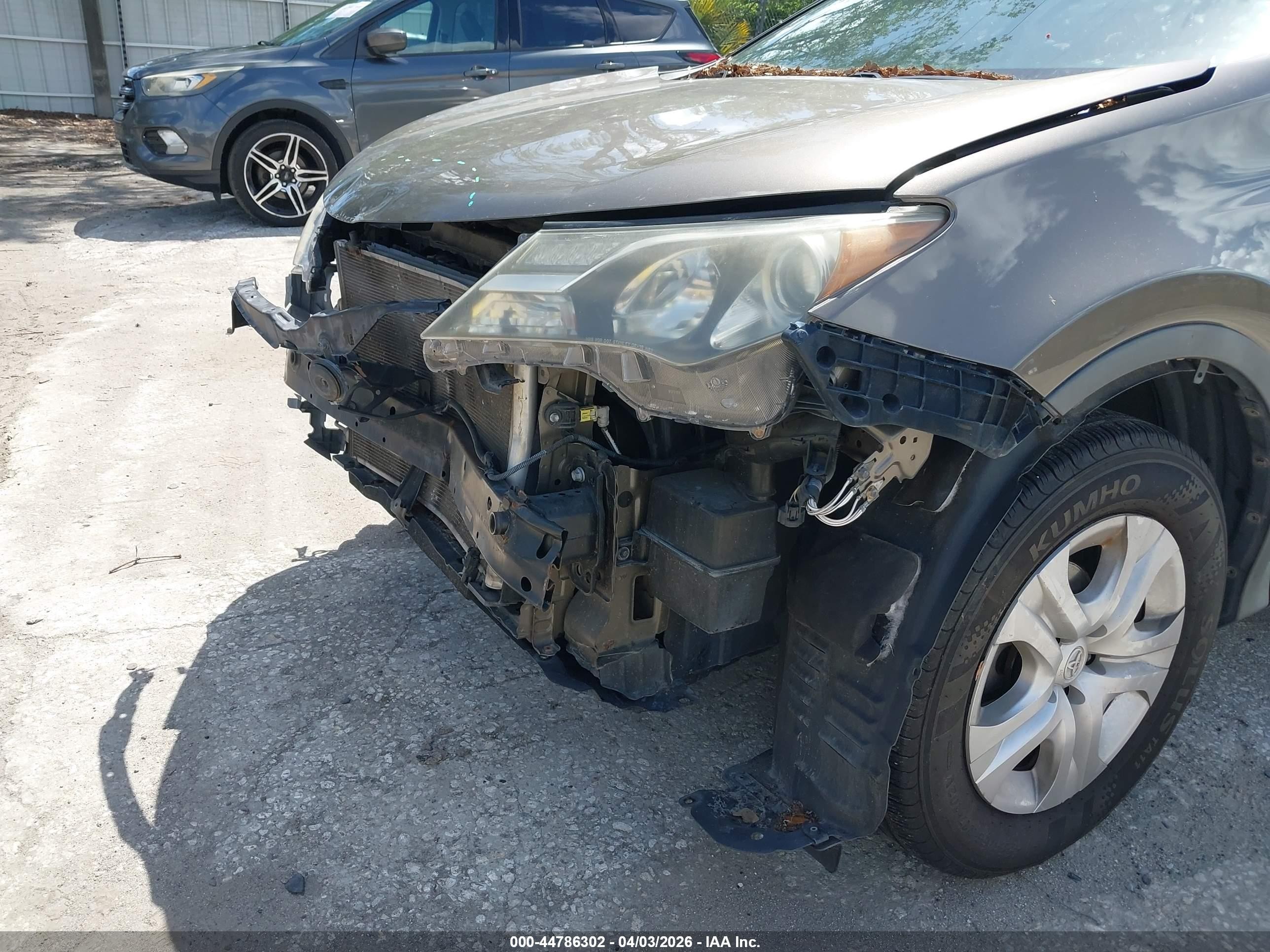 2013 Toyota Rav4 Le Gray vin: 2T3ZFREV5DW013343