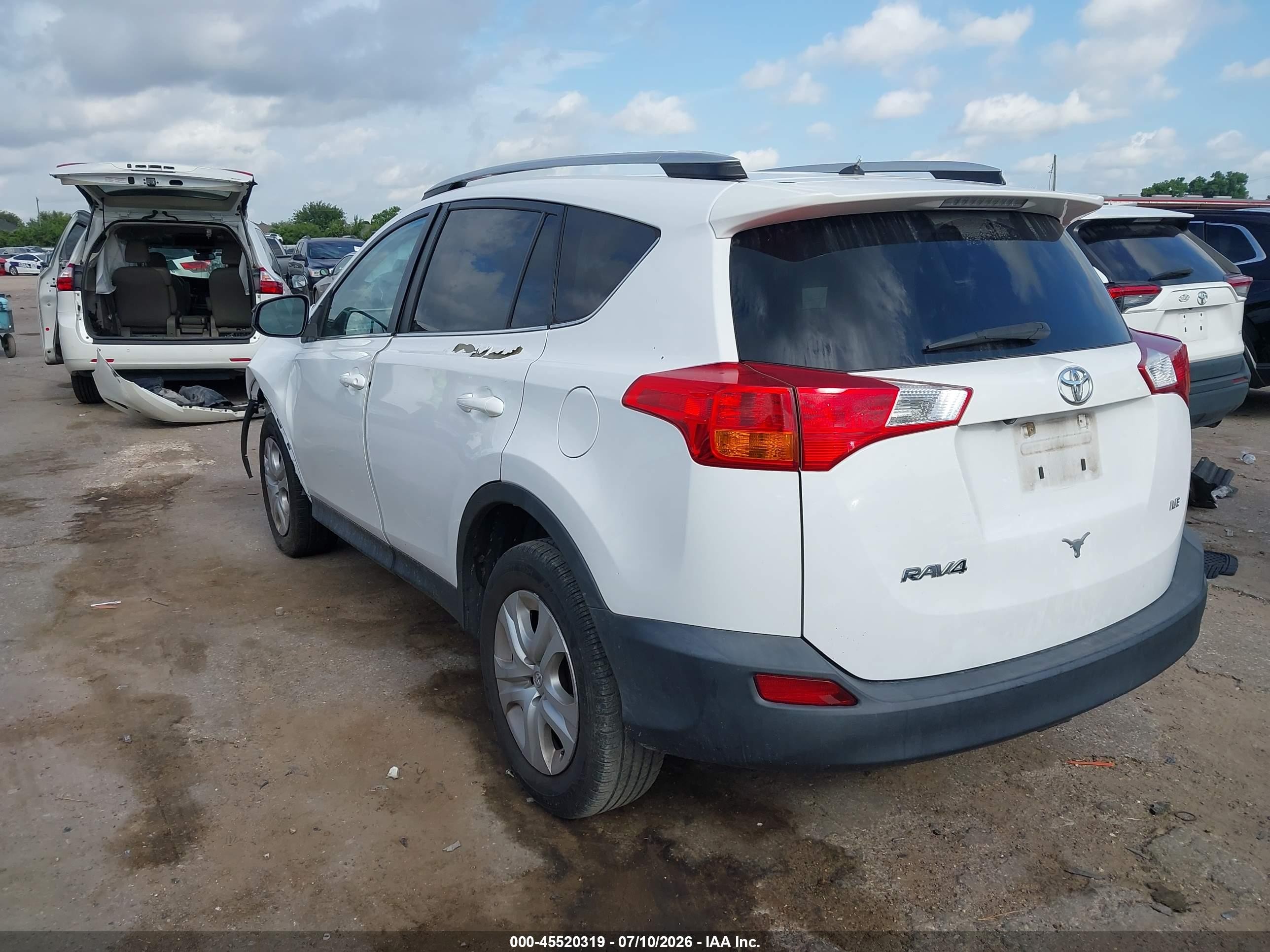 2013 Toyota Rav4 Le White vin: 2T3ZFREV5DW057651
