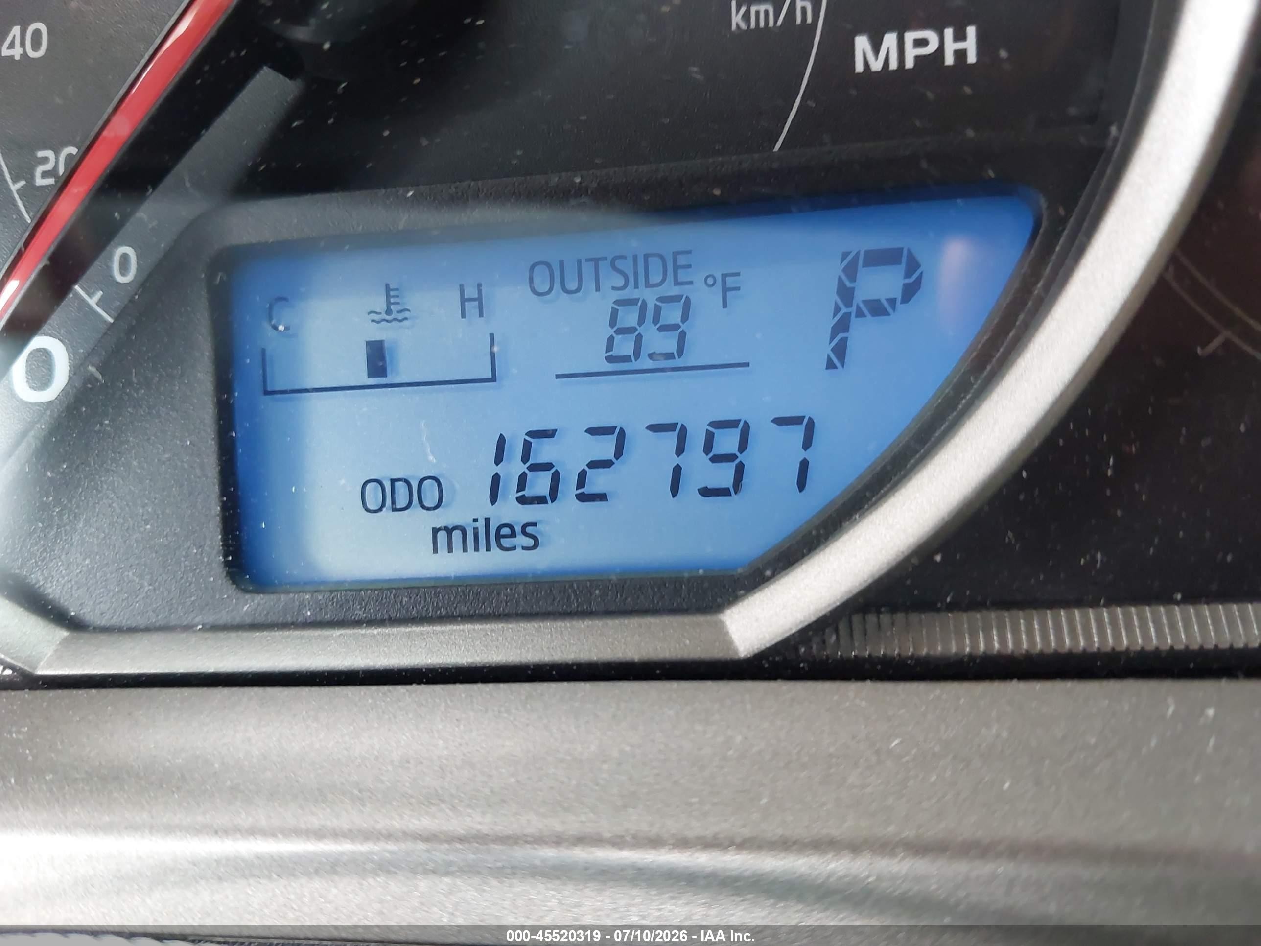 2013 Toyota Rav4 Le White vin: 2T3ZFREV5DW057651