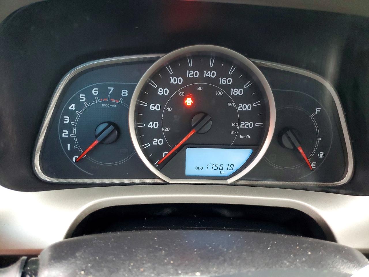 2014 Toyota Rav4 Le White vin: 2T3ZFREV5EW086407
