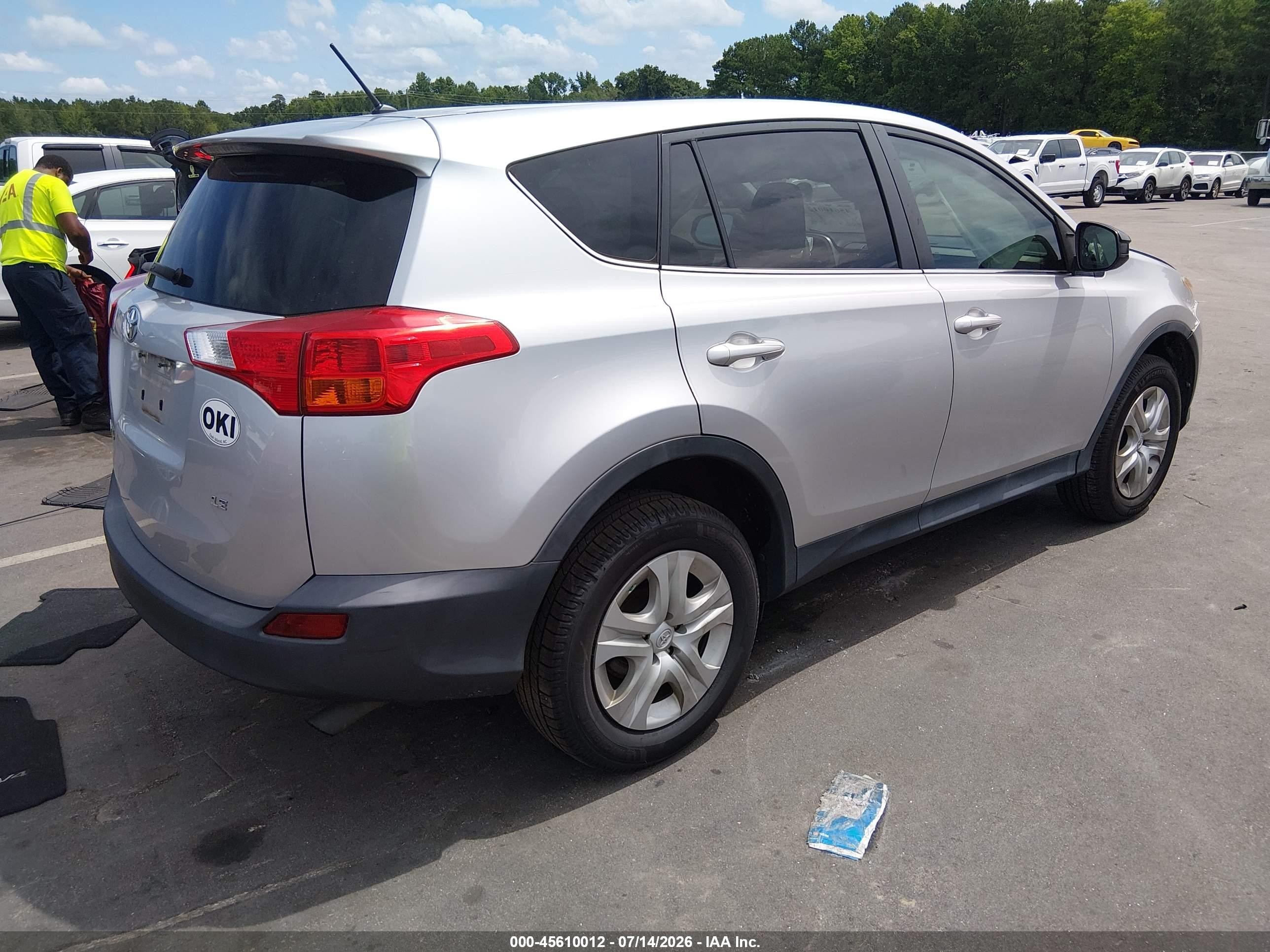 2014 Toyota Rav4 Le Silver vin: 2T3ZFREV5EW101231