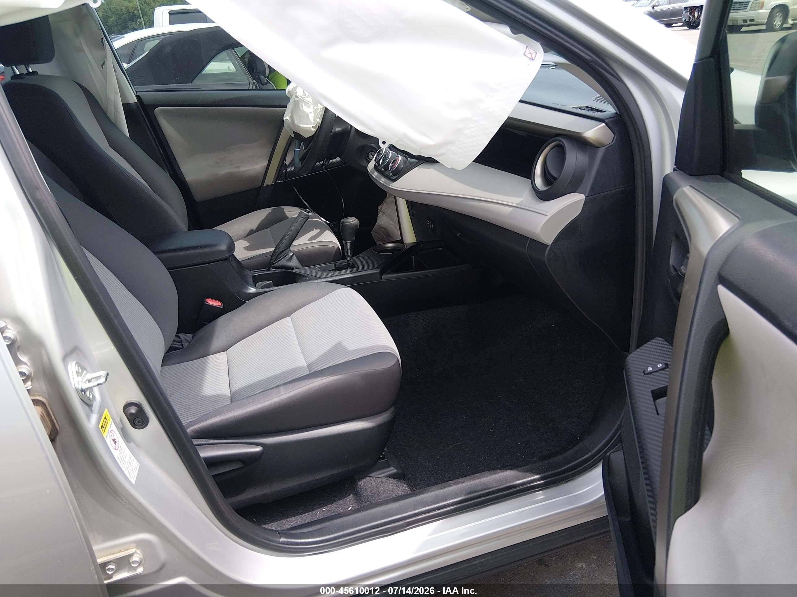 2014 Toyota Rav4 Le Silver vin: 2T3ZFREV5EW101231