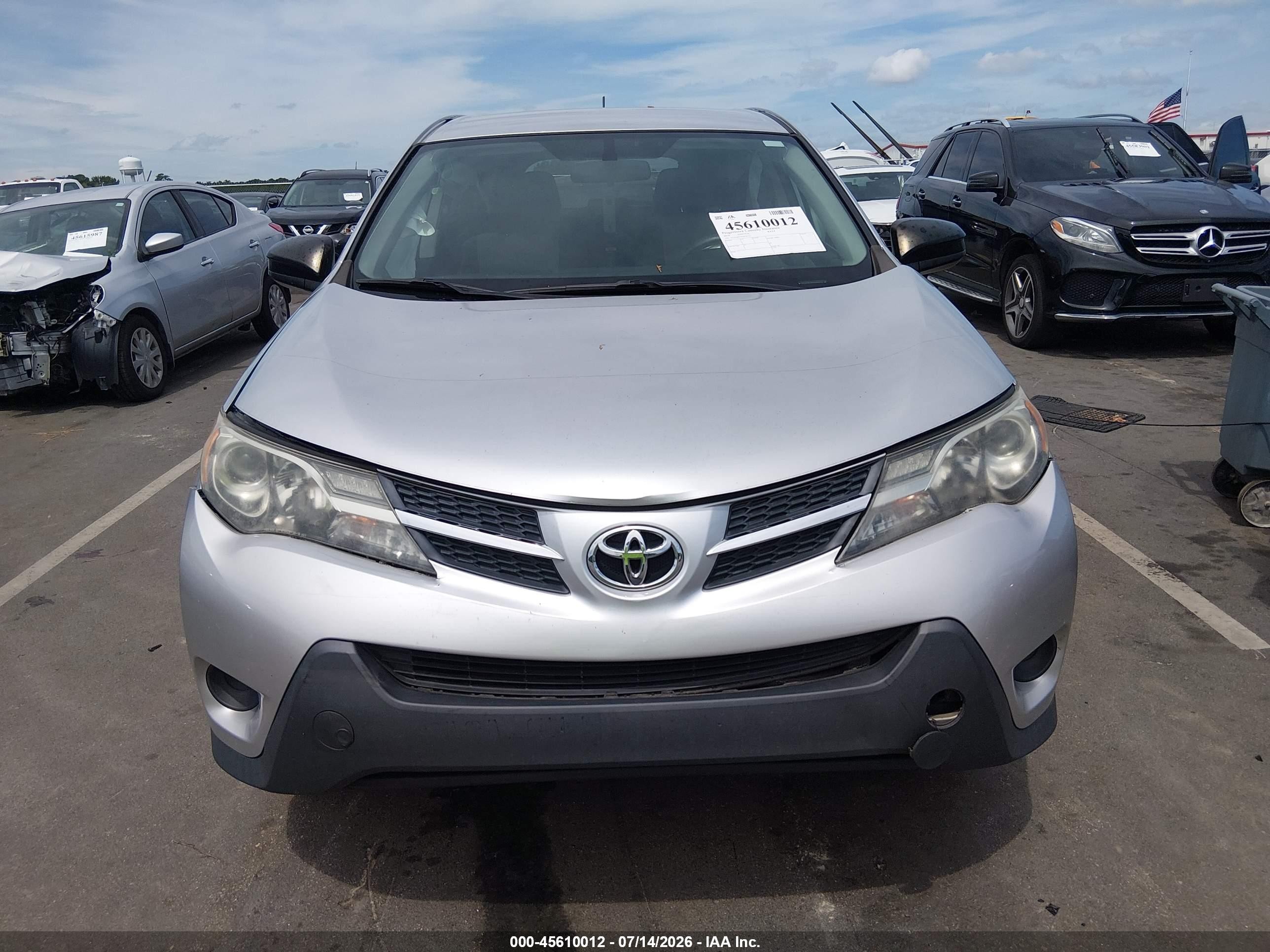 2014 Toyota Rav4 Le Silver vin: 2T3ZFREV5EW101231