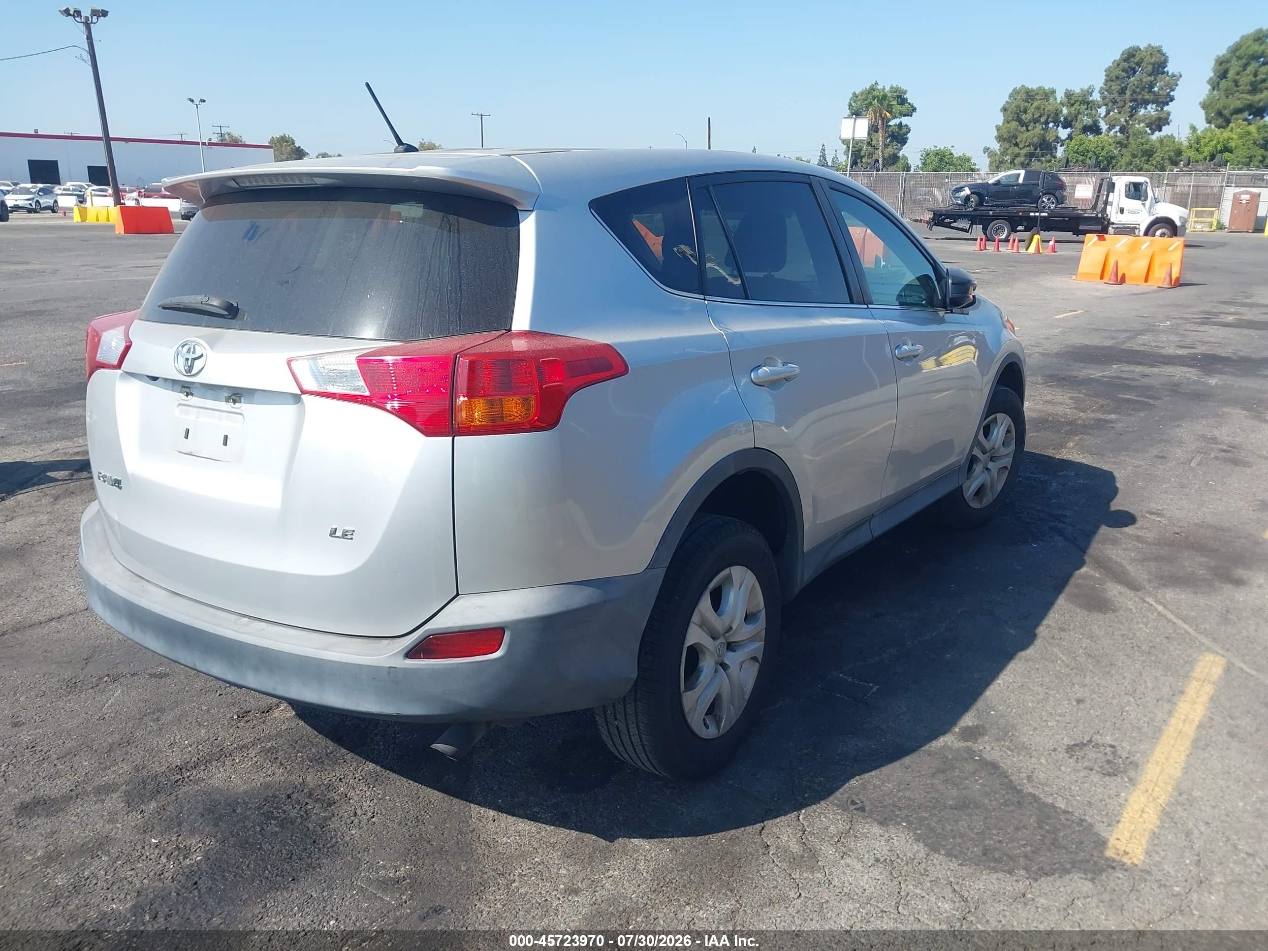 2014 Toyota Rav4 Le Silver vin: 2T3ZFREV5EW120149
