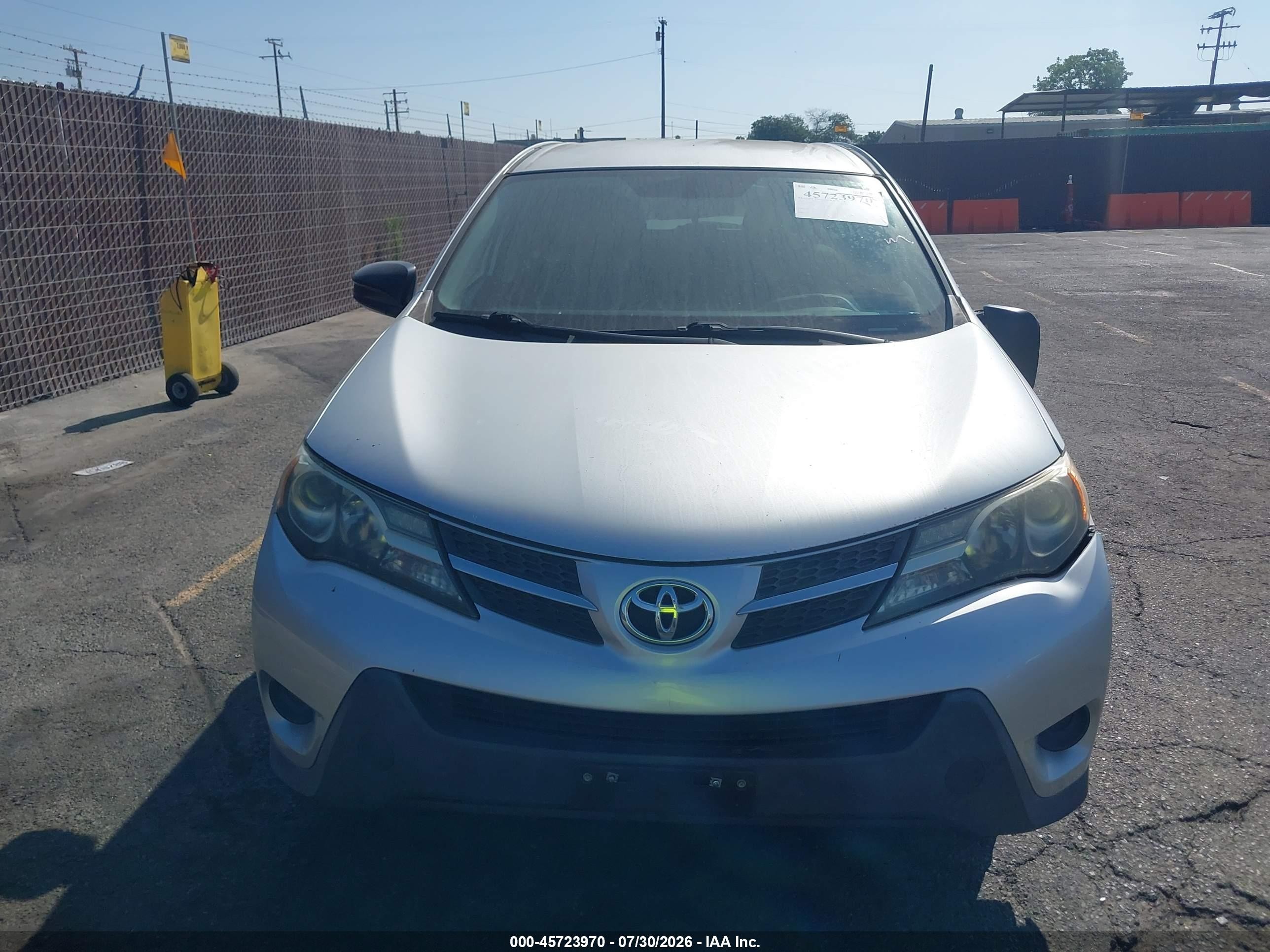 2014 Toyota Rav4 Le Silver vin: 2T3ZFREV5EW120149