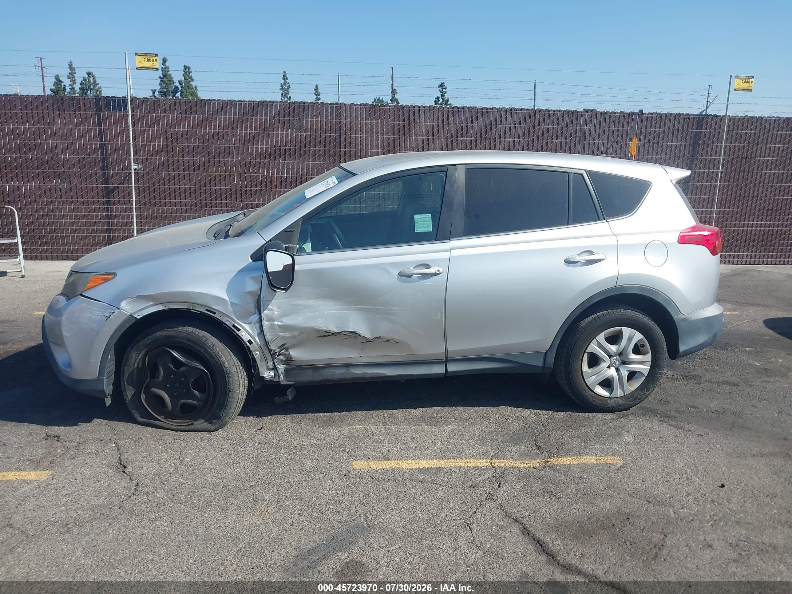 2014 Toyota Rav4 Le Silver vin: 2T3ZFREV5EW120149