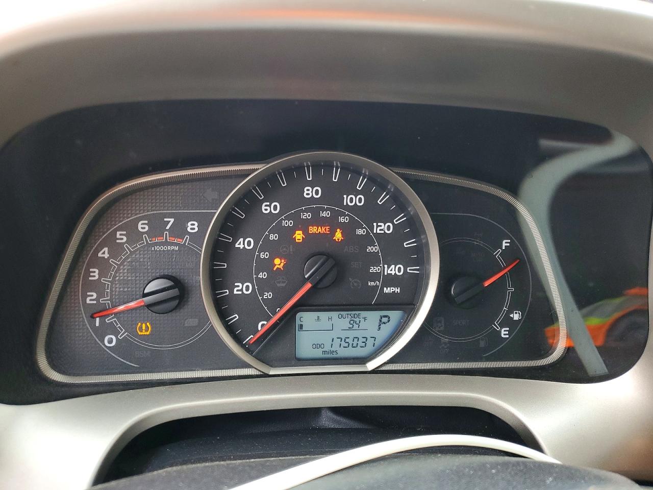 2015 Toyota Rav4 Red vin: 2T3ZFREV5FW144162