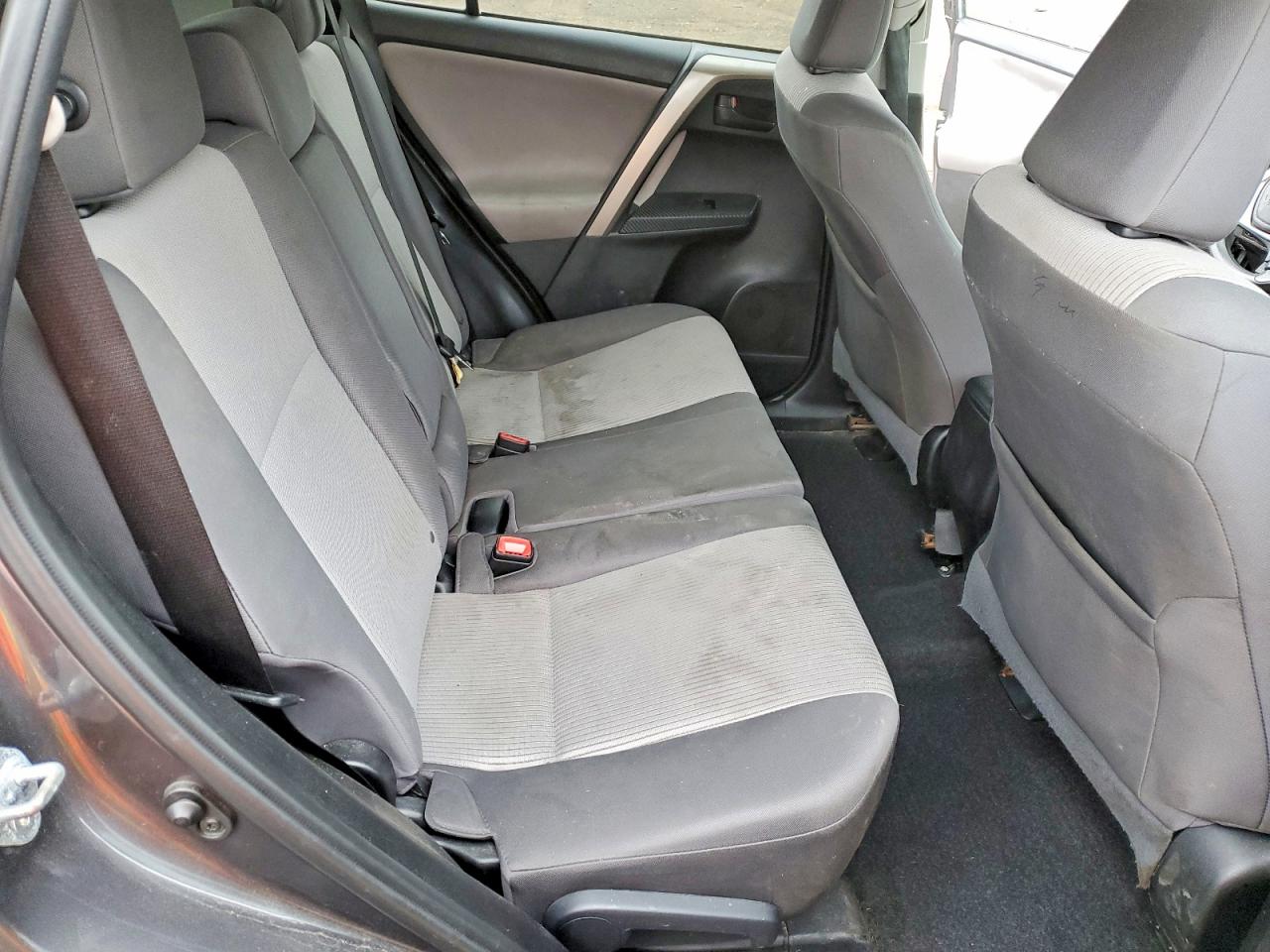 2015 Toyota Rav4 Le Gray vin: 2T3ZFREV5FW203405